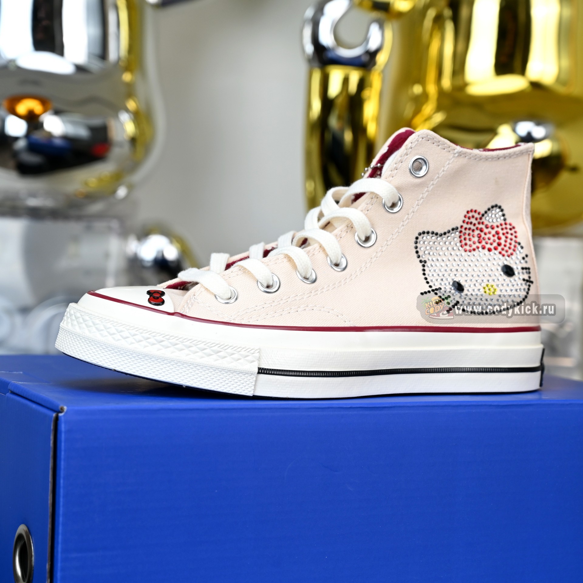 Converse xHello Kitty x Swarovski Chuck 70  A17695C