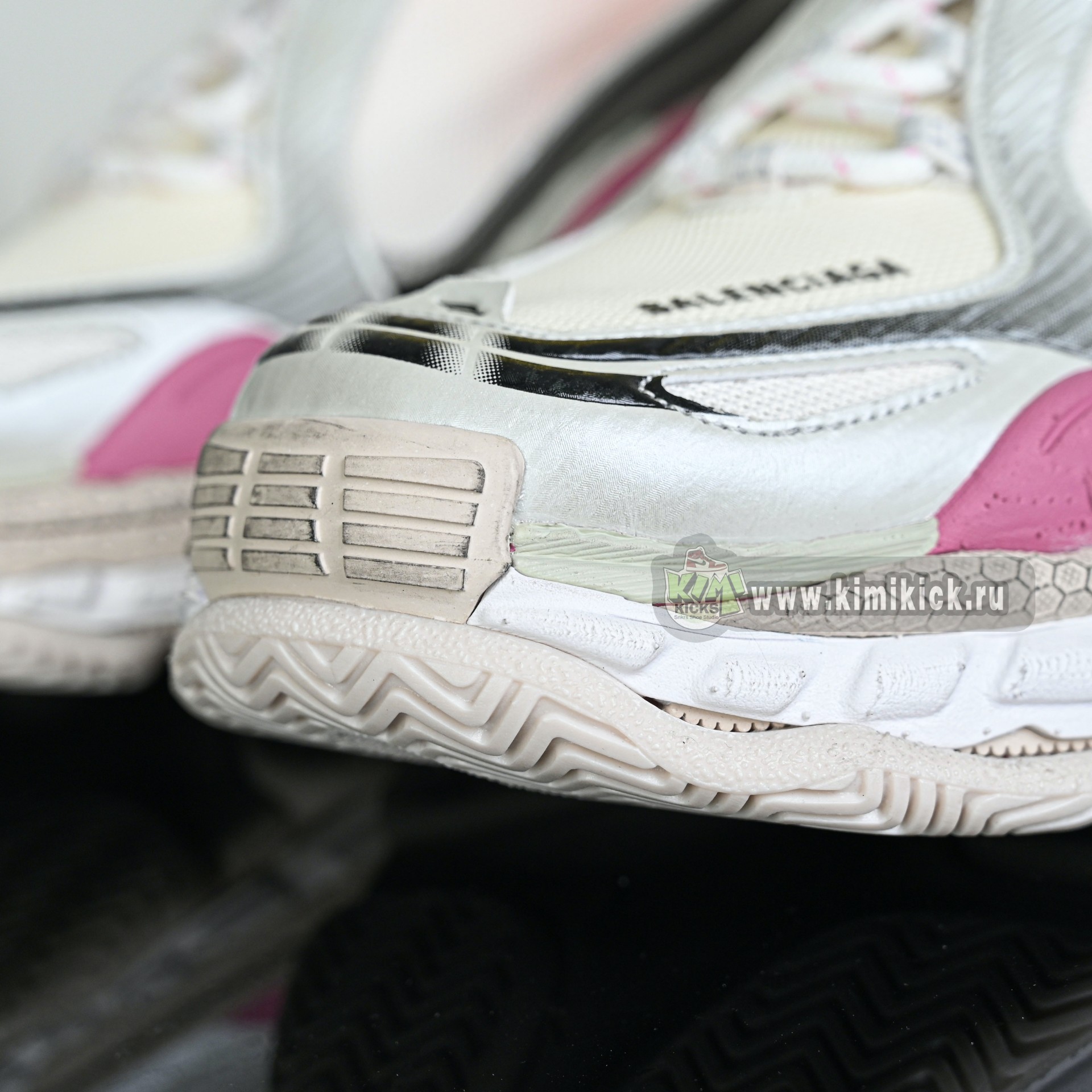 Balenciaga Triple S.2 Gradient