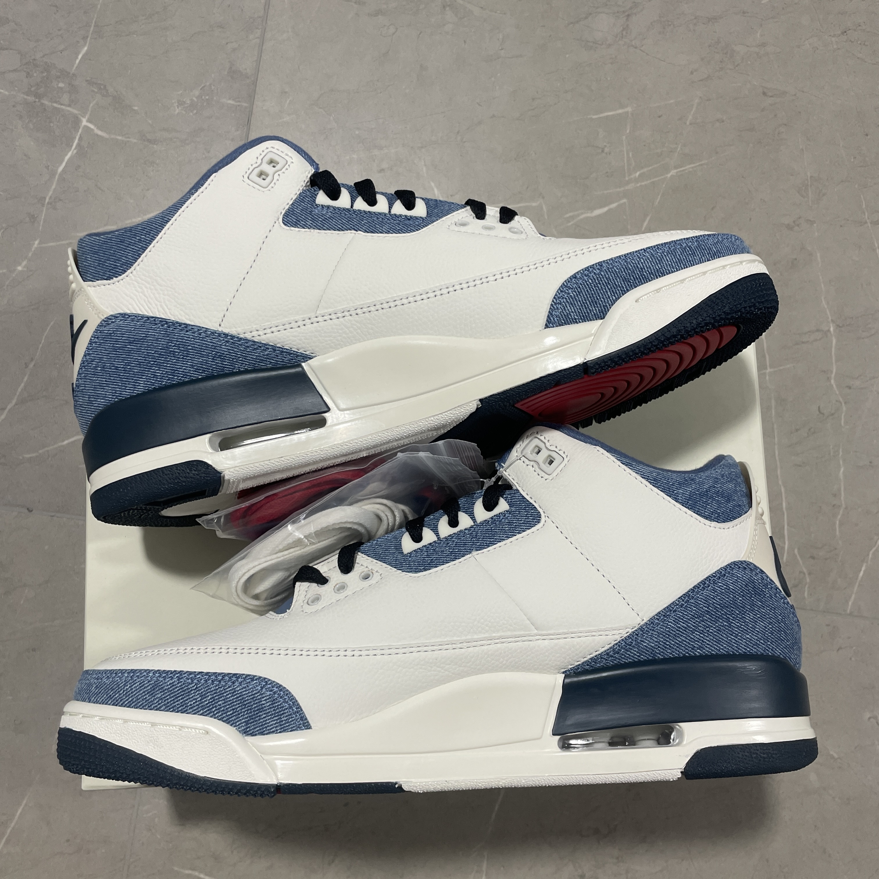 levi’s × Jordan Air Jordan 3 Retro SP IR0912-400