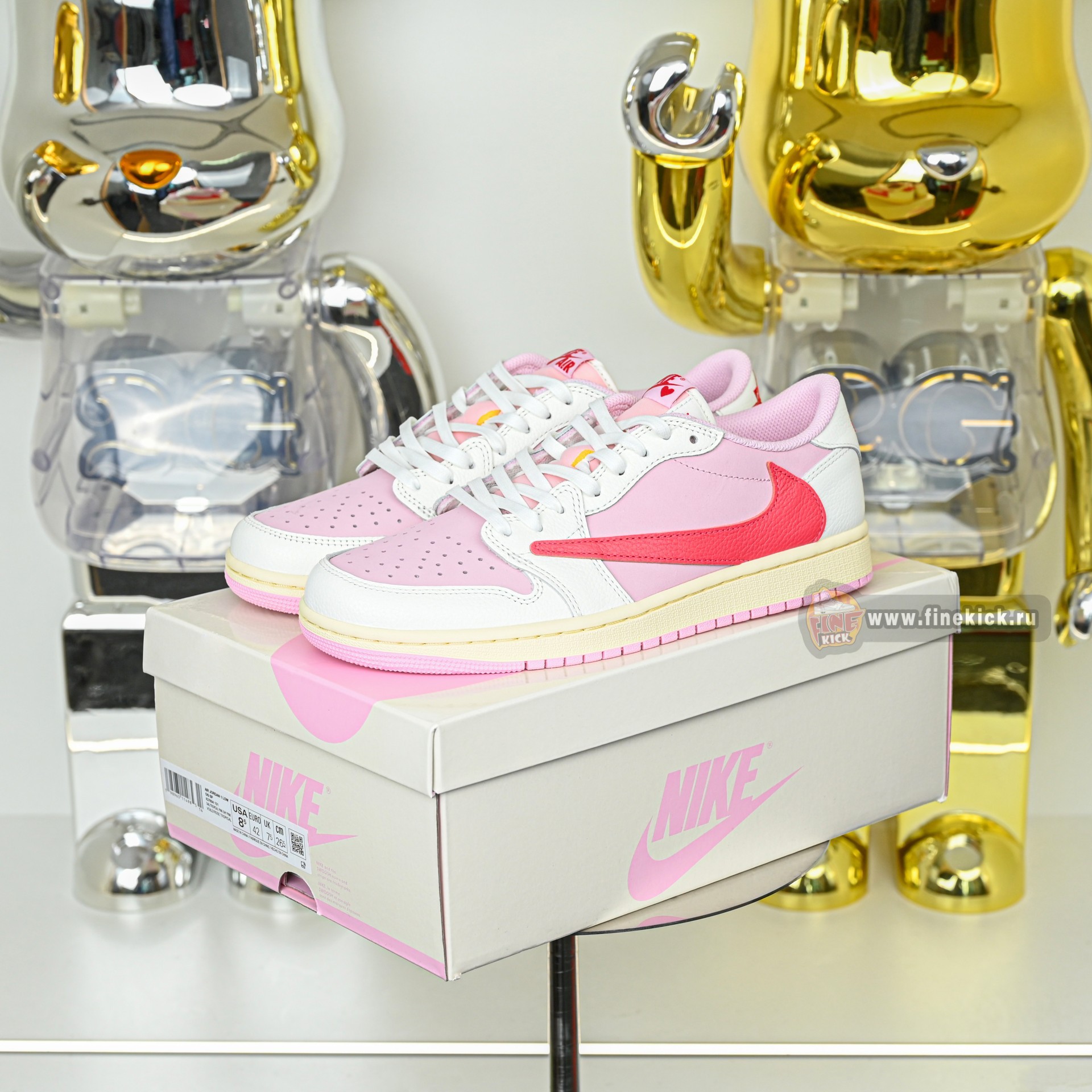 Travis Scott x  Air Jordan 1 Low OG IQ7604-101