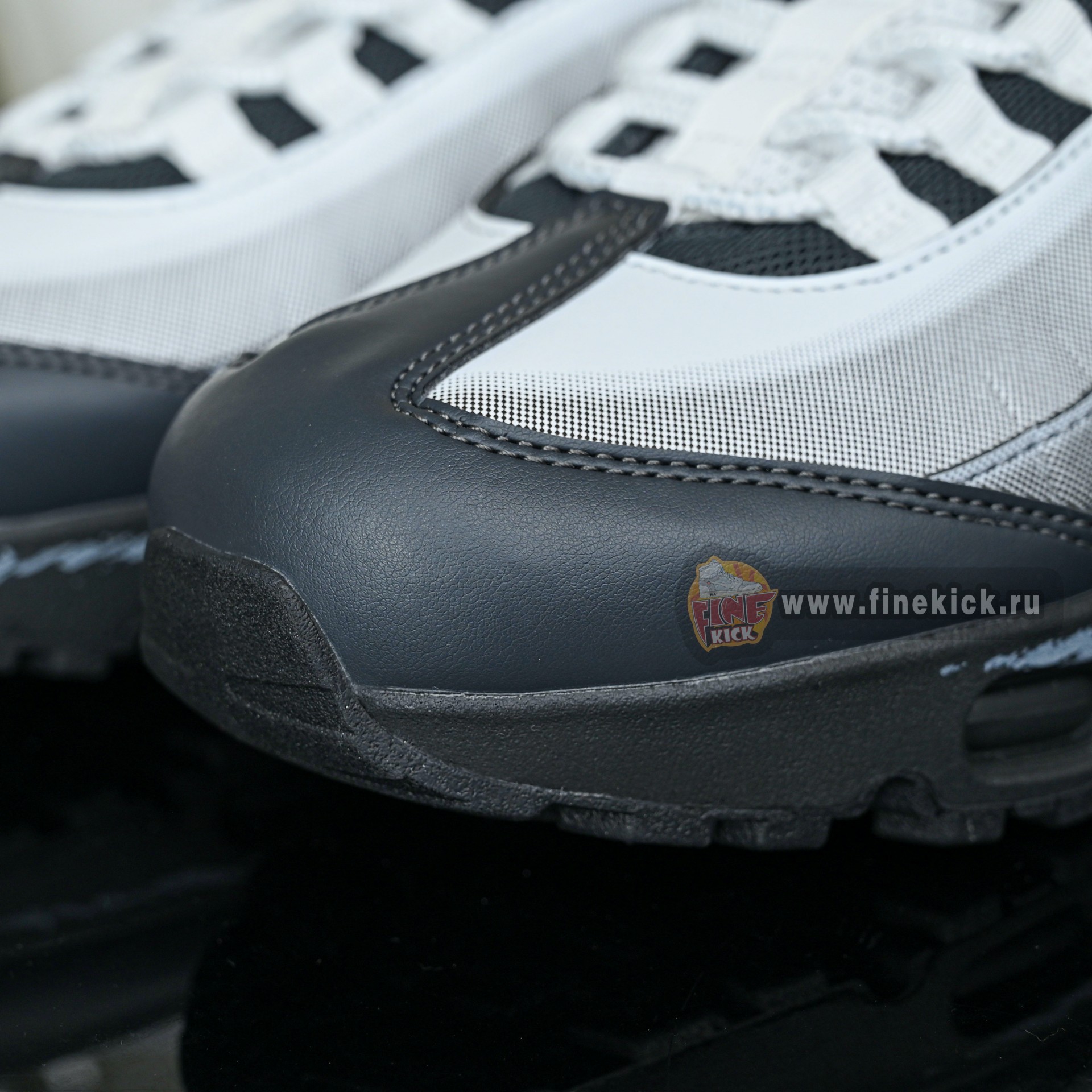 Yu-Gi-Oh! x Nike Air Muscle 95 II7404-100