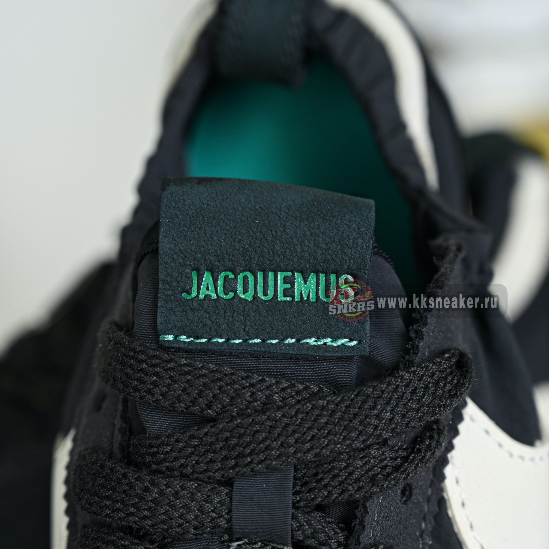 Nike x Jacquemus  HV8547-001
