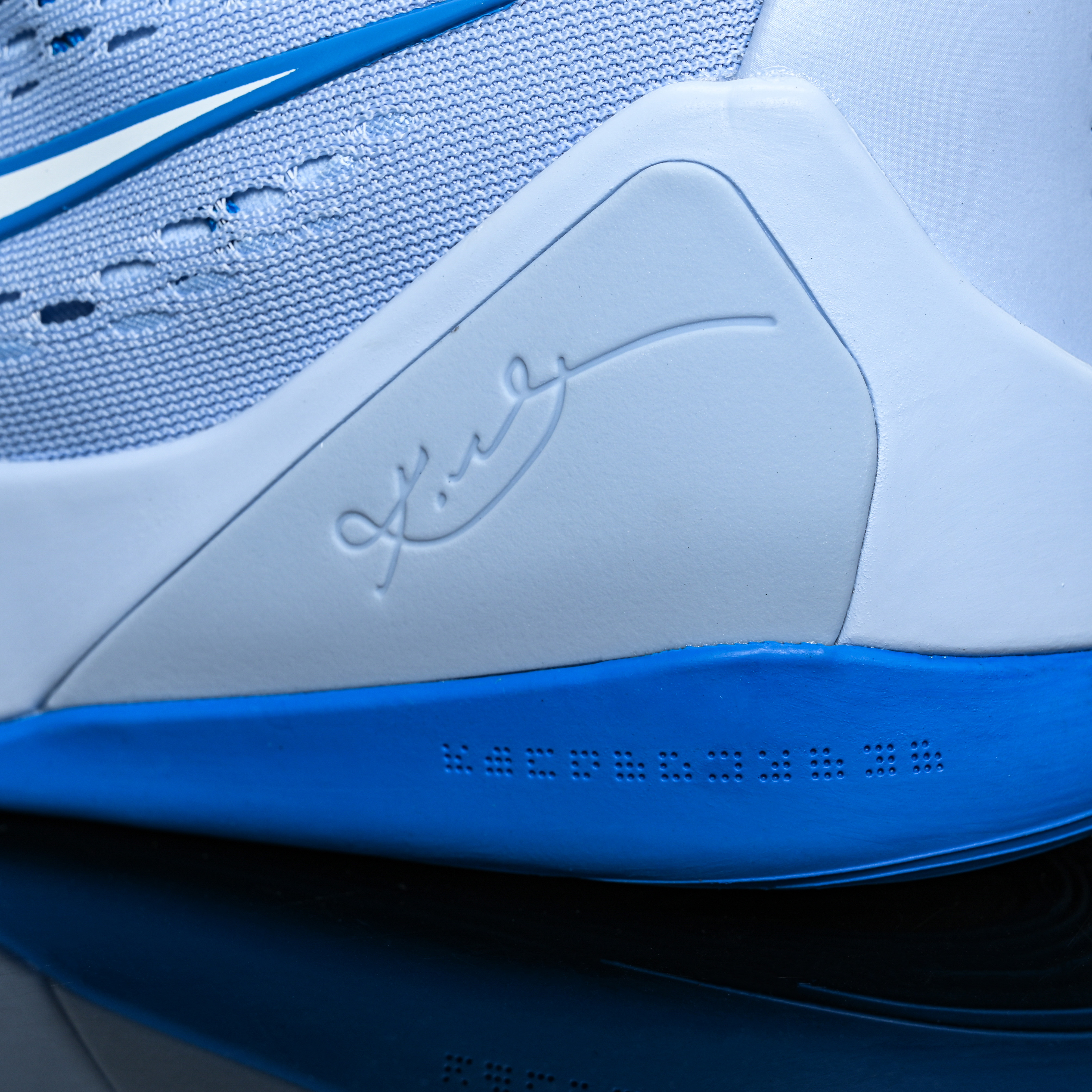 Nike Kobe IX Elite Low EM Protro ‘University Blue’ IH1401-402