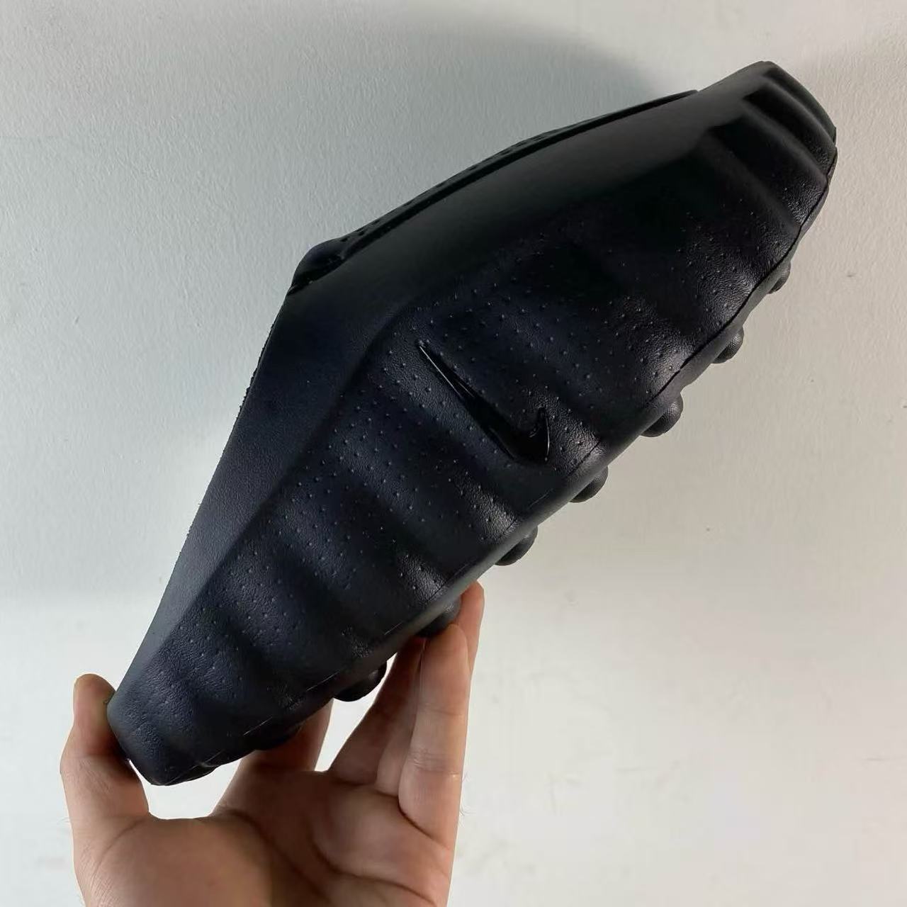 NIKE SHOE
