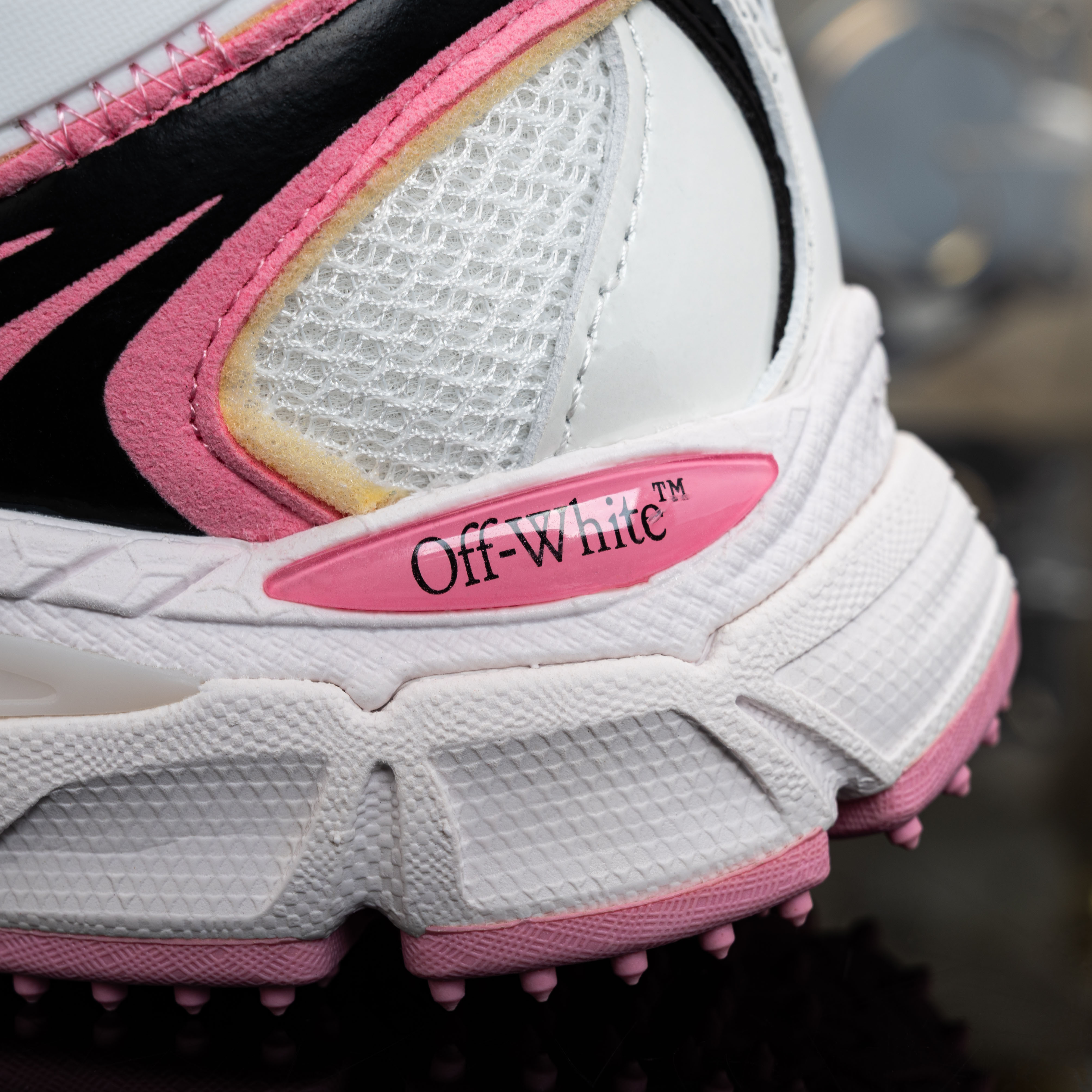 OFF-WHITE Be Right Back OWIA289S26FAB001013C
