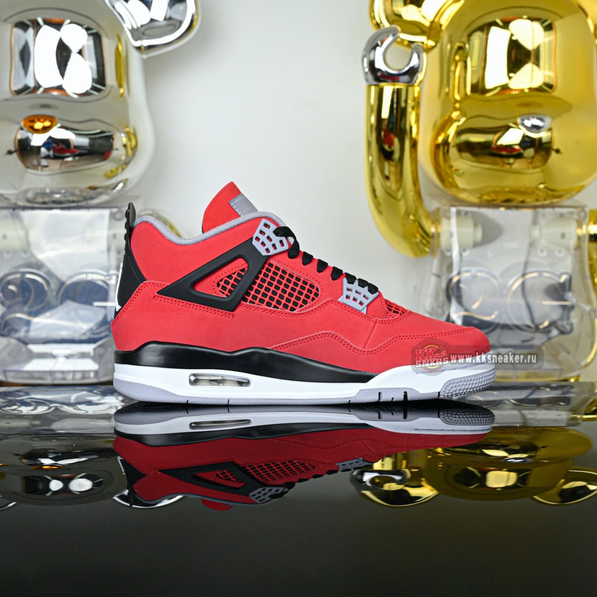 Air Jordan 4 