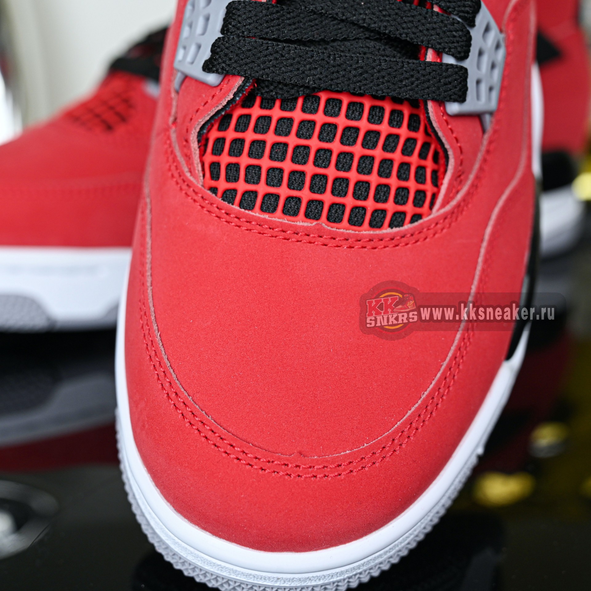 Air Jordan 4 