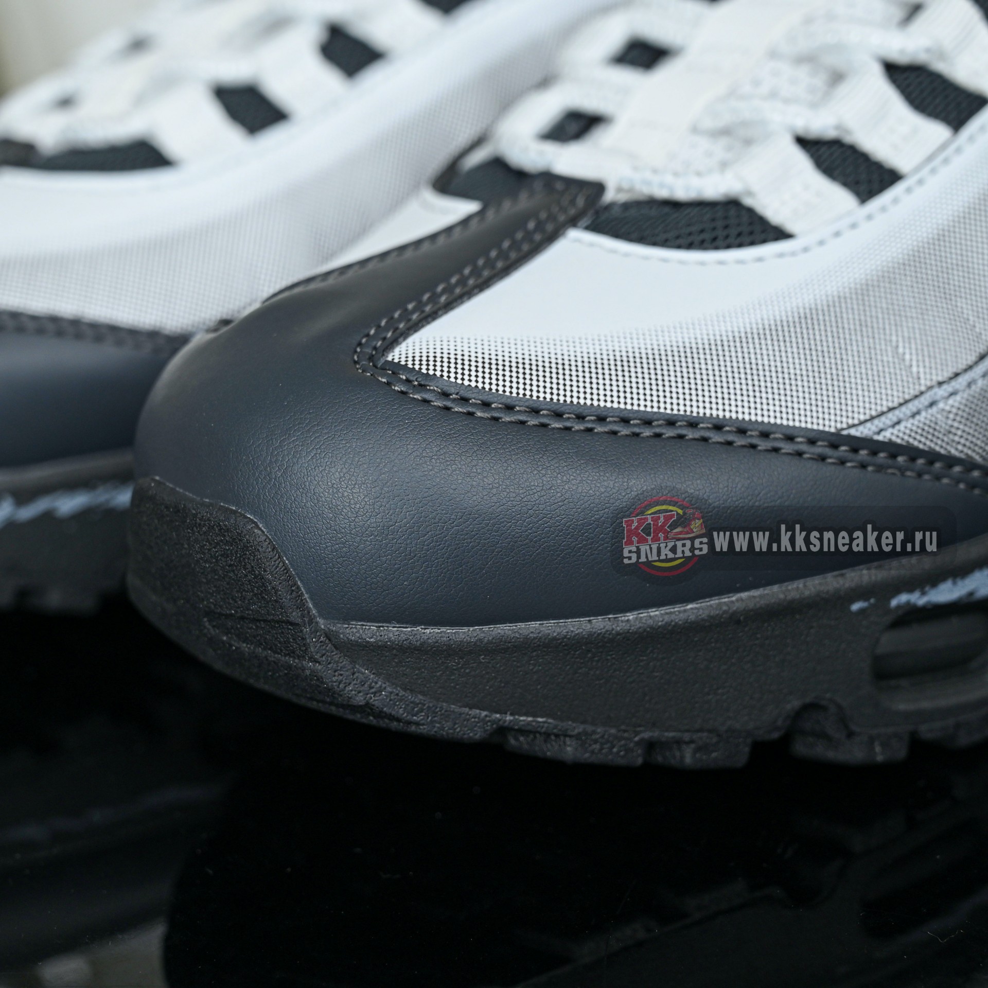 Yu-Gi-Oh! x Nike Air Muscle 95 II7404-100