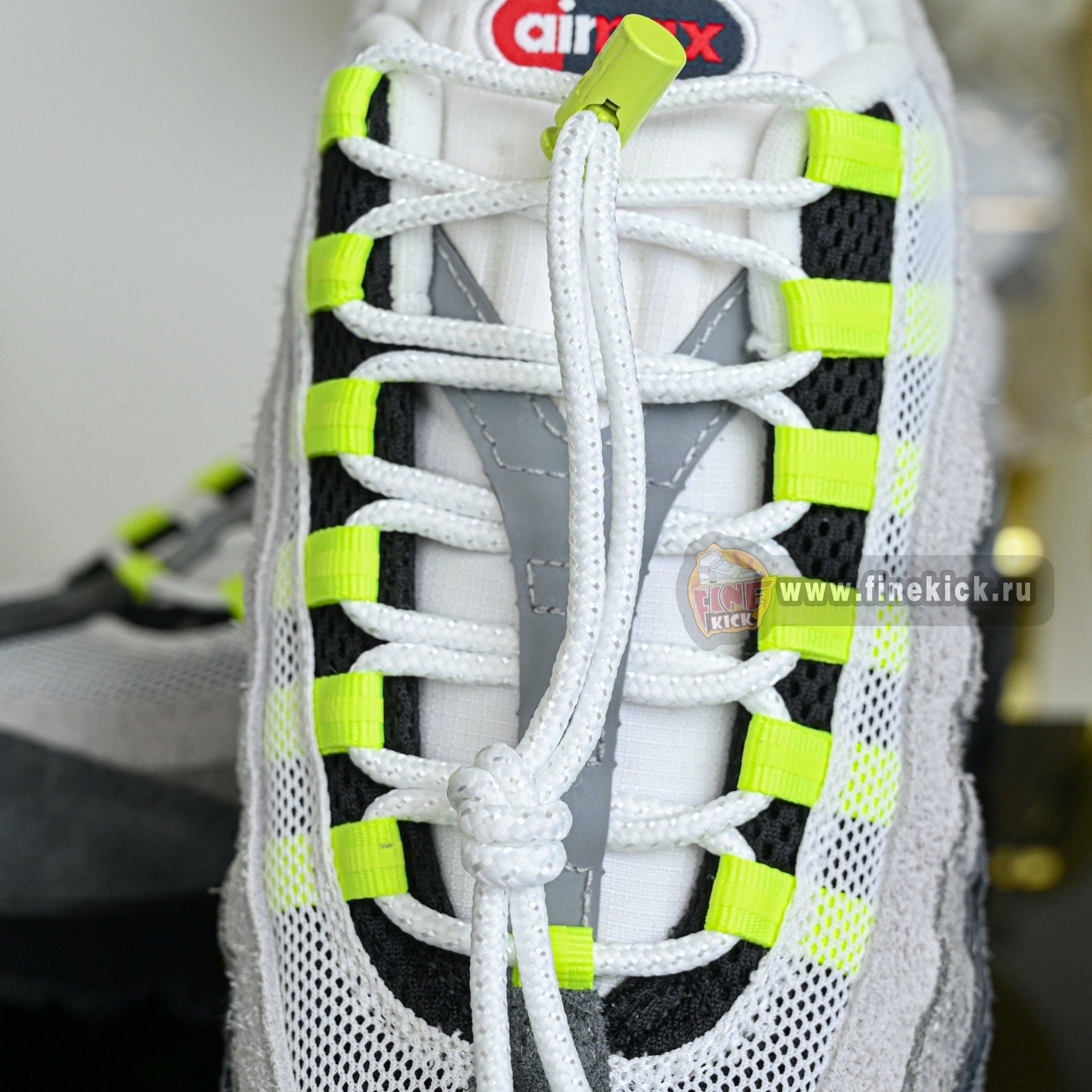 UNDEFEATED x Nike Air Max 95  IB4523-004