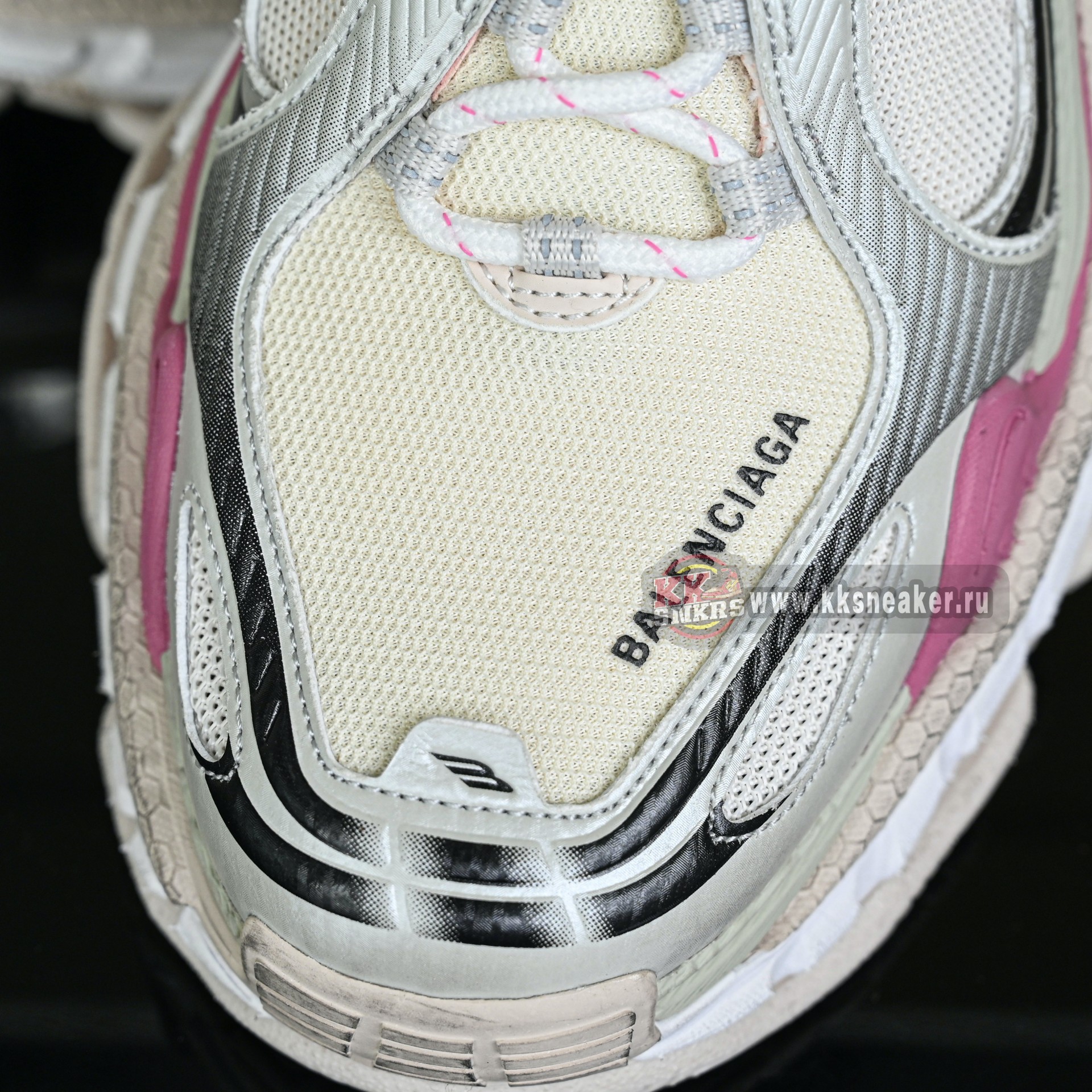 Balenciaga Triple S.2 Gradient