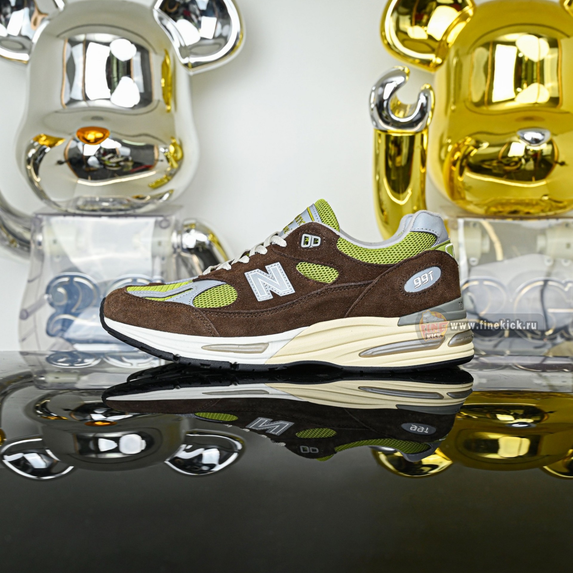 KITH x Danielle Cathari x New Balance NB 991 V2 Reverse Matcha  991CK2
