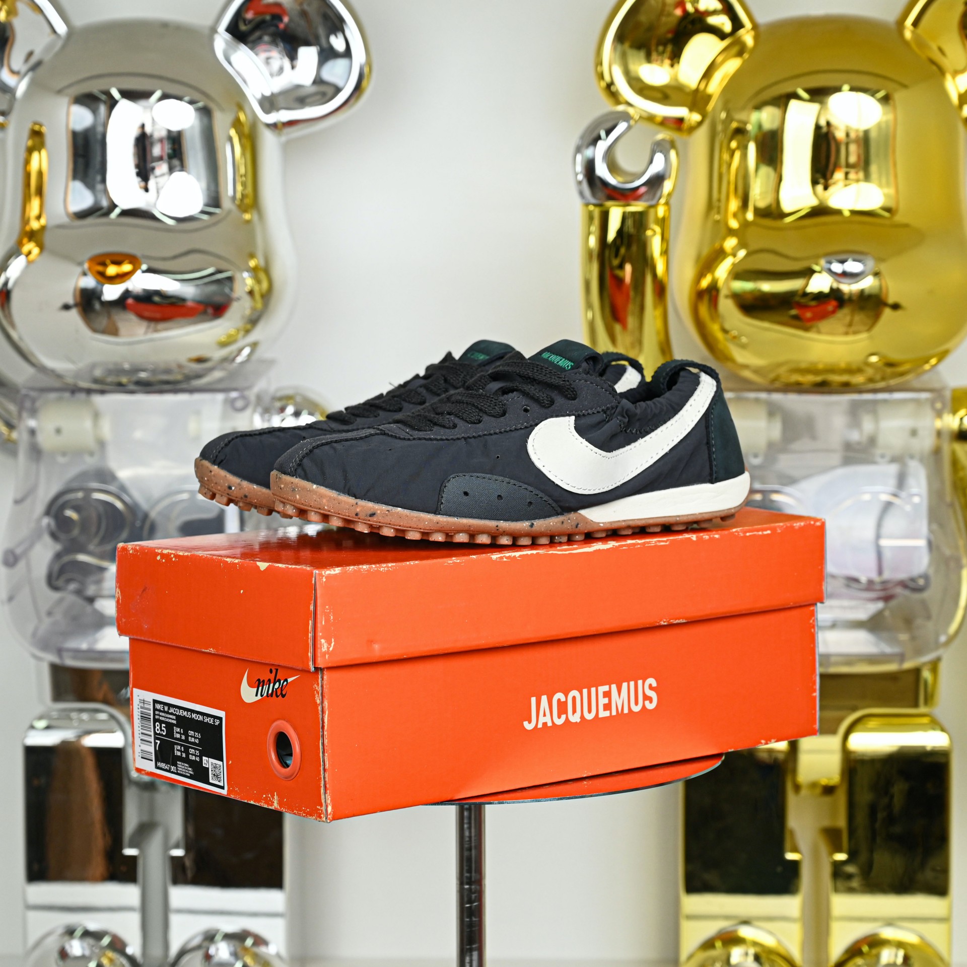 Nike x Jacquemus  HV8547-001