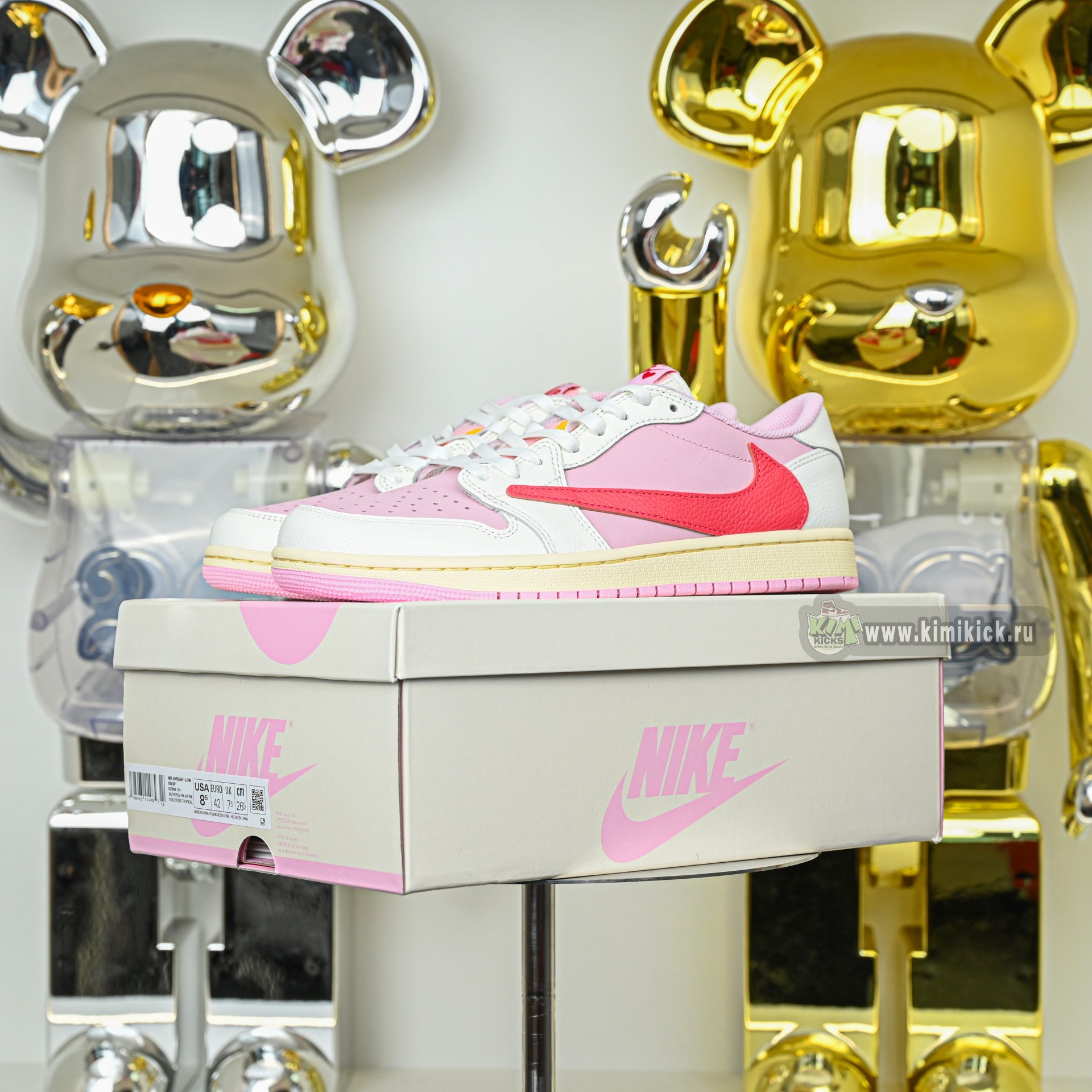 Travis Scott x  Air Jordan 1 Low OG IQ7604-101