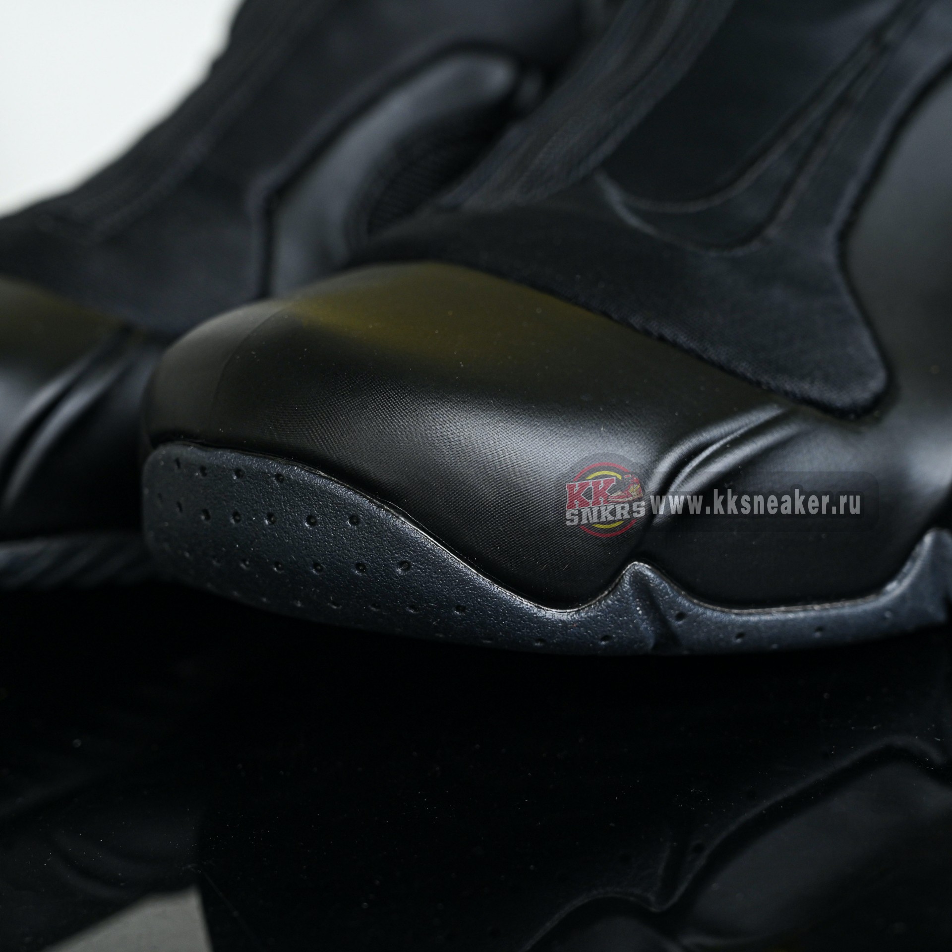 Nike Air Flightposite   FV5582-001