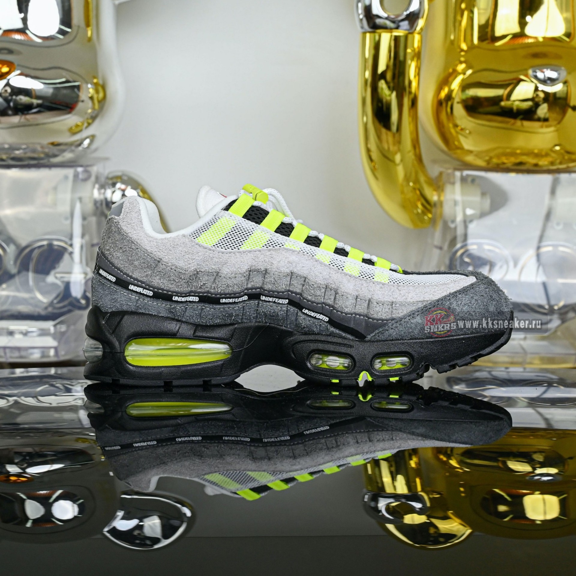 UNDEFEATED x Nike Air Max 95  IB4523-004