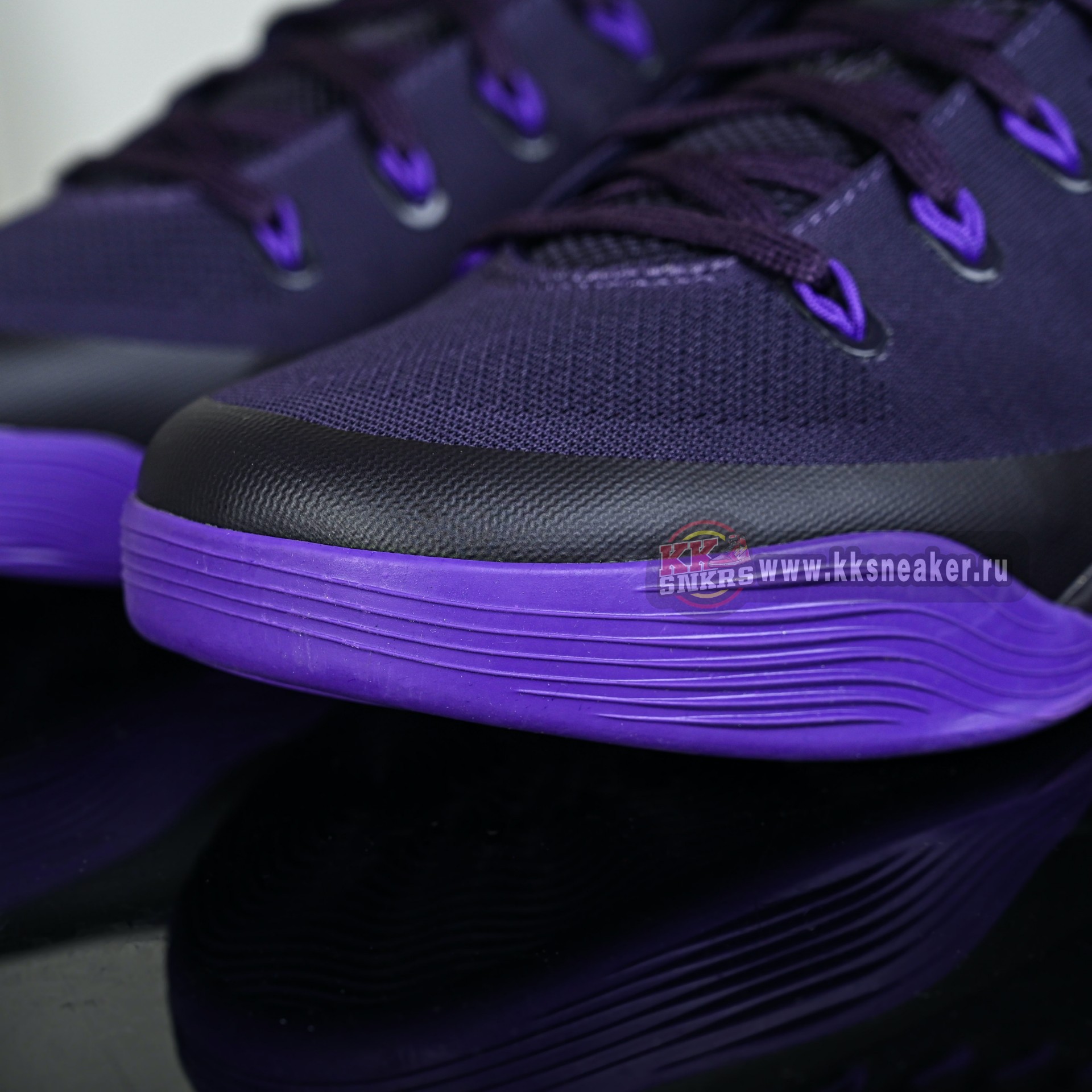 Nike Kobe 9 Elite Low EM Protro