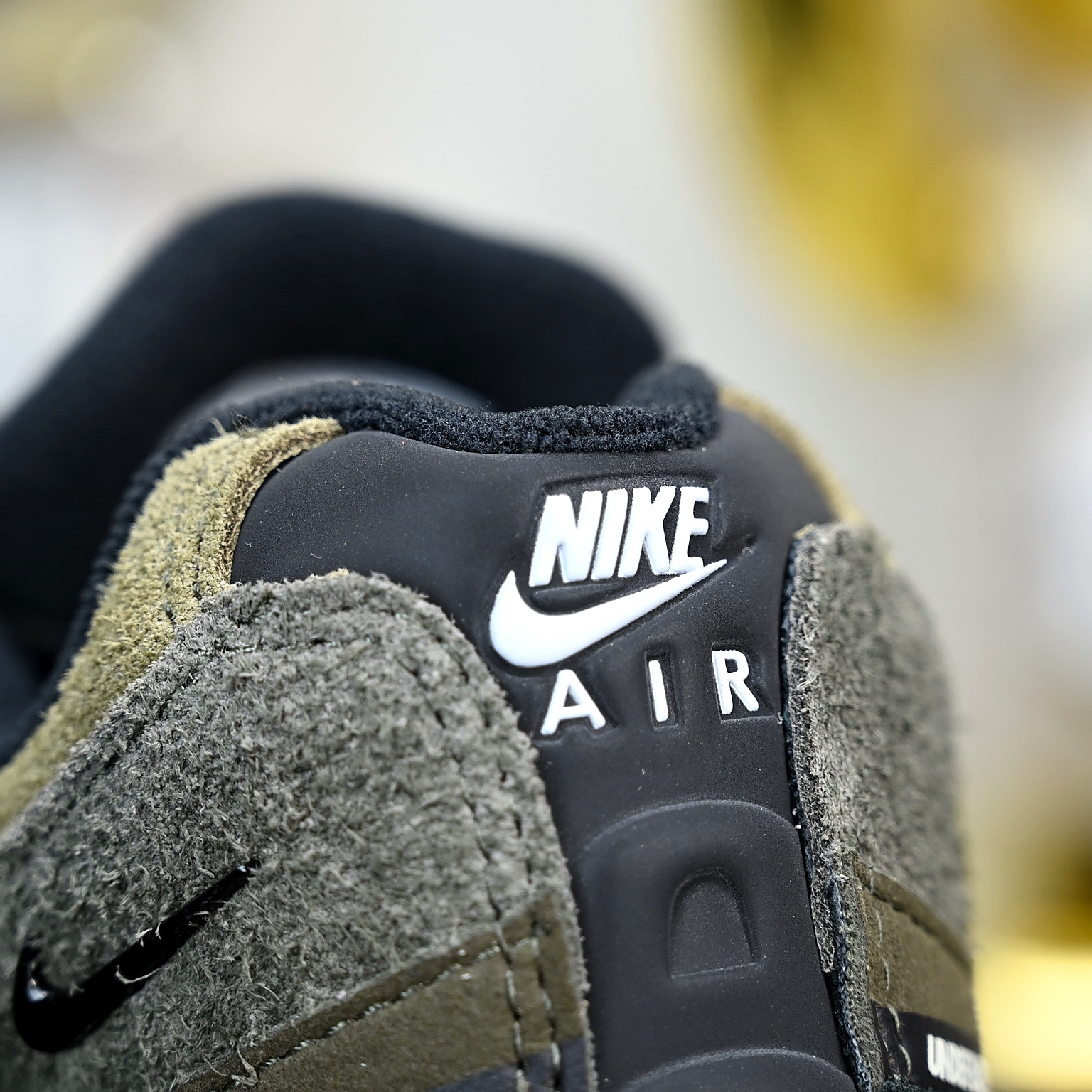 Nike Air Max 95 x Undefeated “Black Olive”