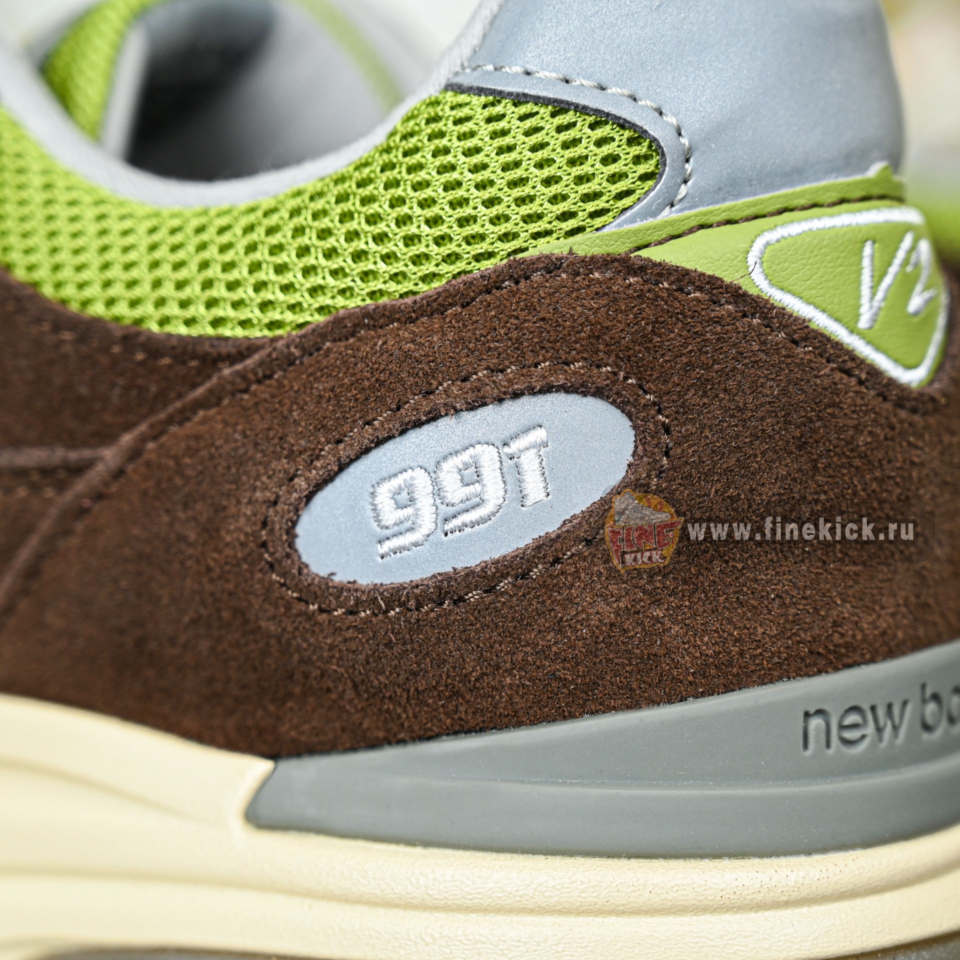 KITH x Danielle Cathari x New Balance NB 991 V2 Reverse Matcha  991CK2
