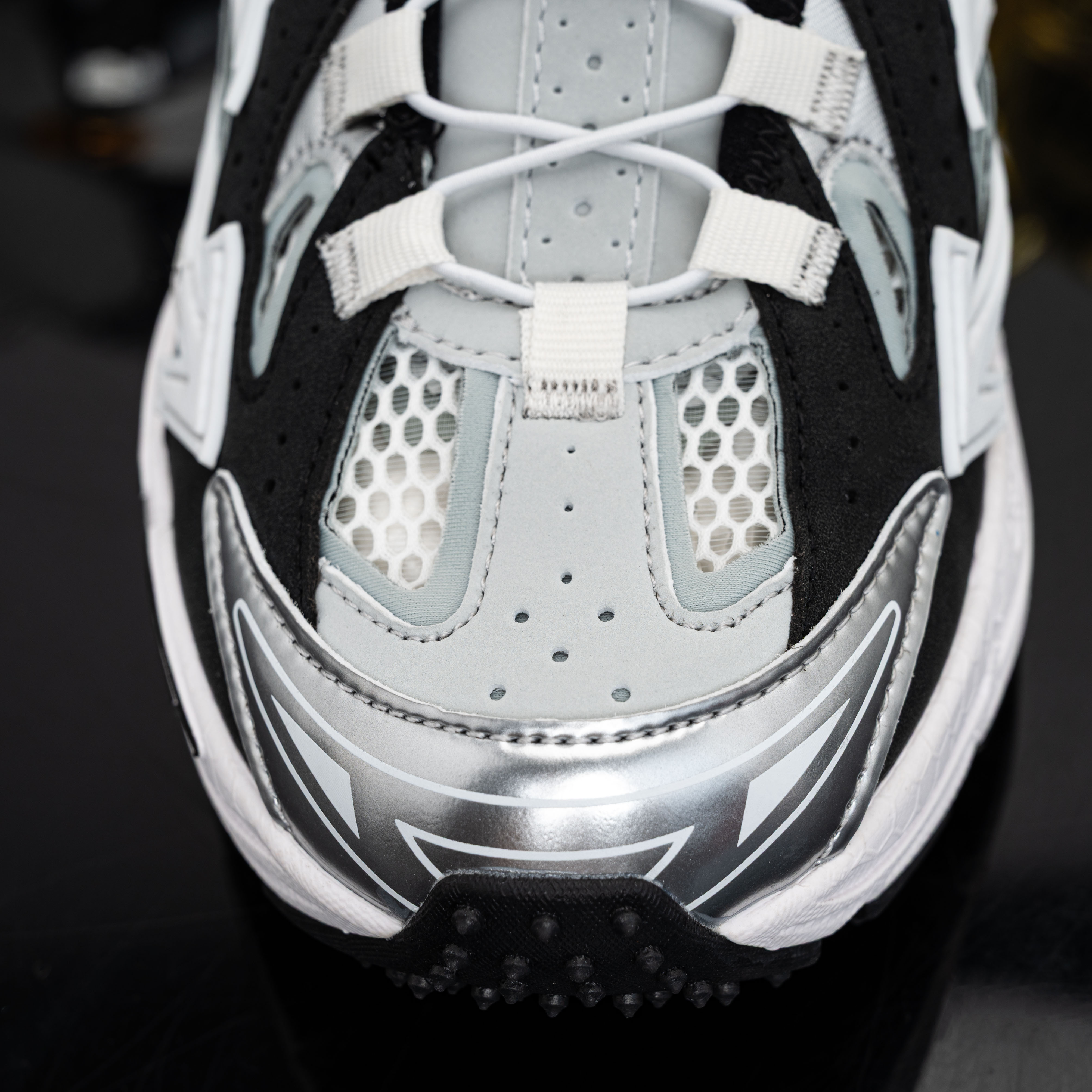 Off-White Be Right Back OMIA29SS26FAB0017210