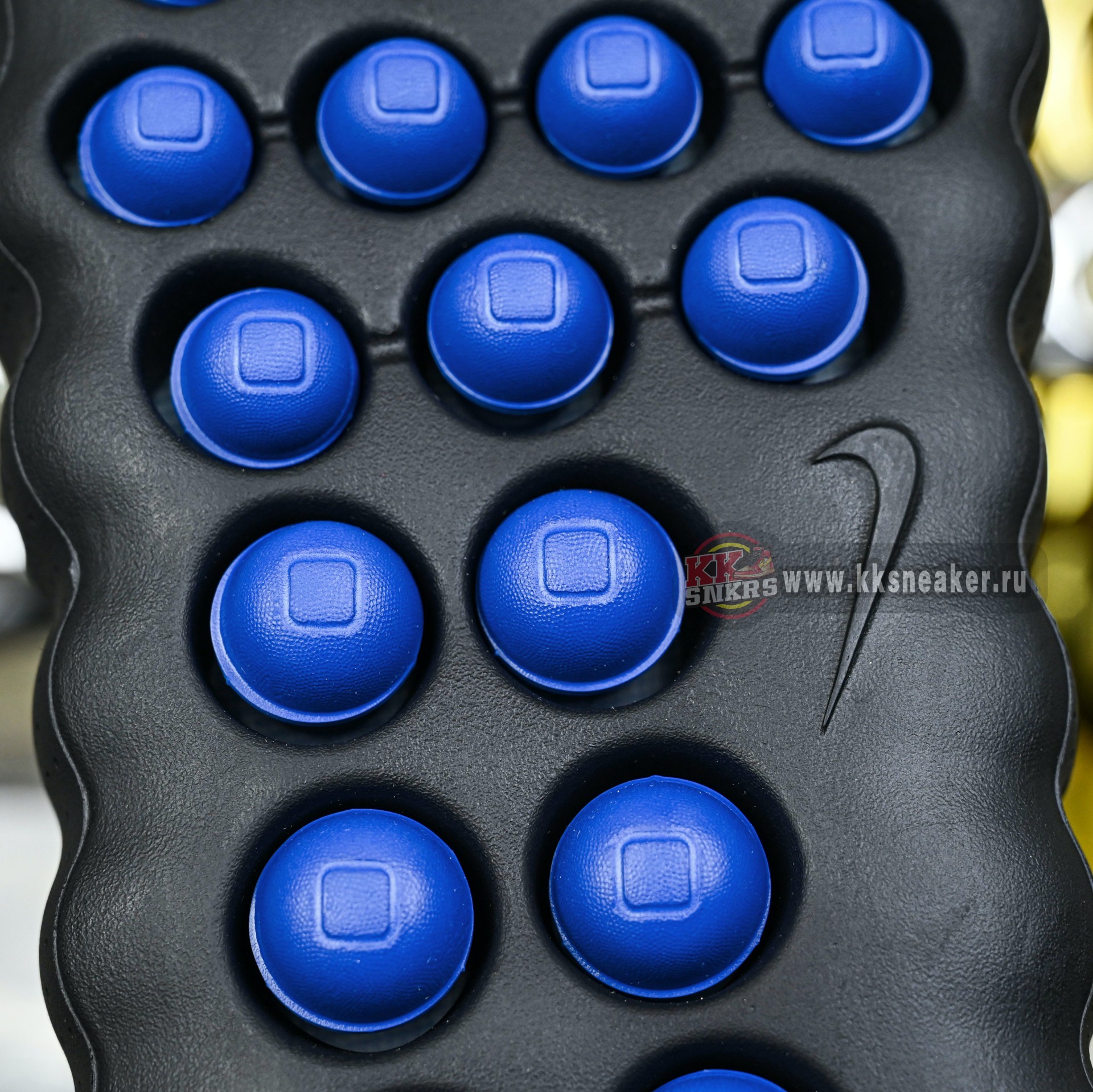 Nike x Fragment Design Mind 001  IQ8502-001