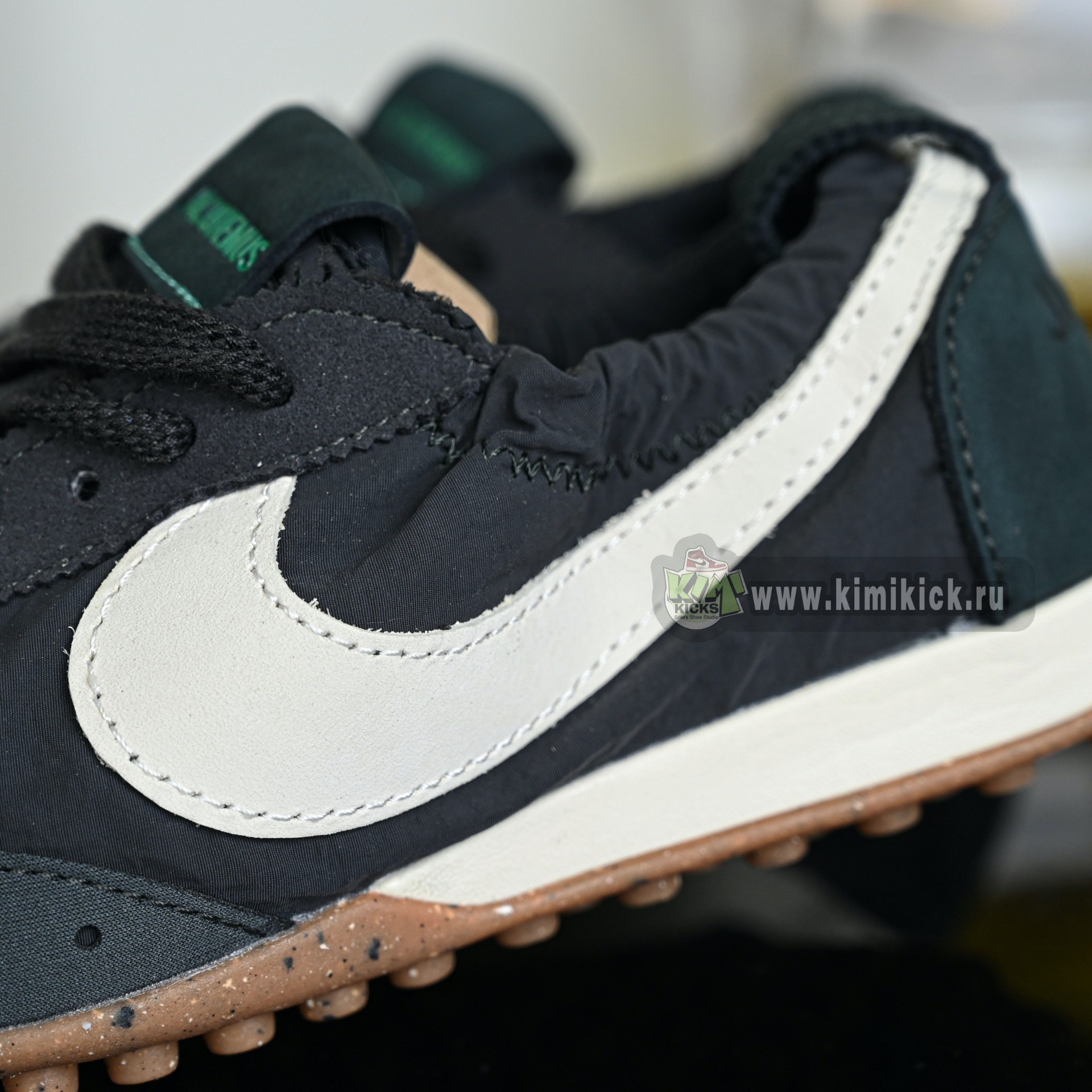 Nike x Jacquemus  HV8547-001