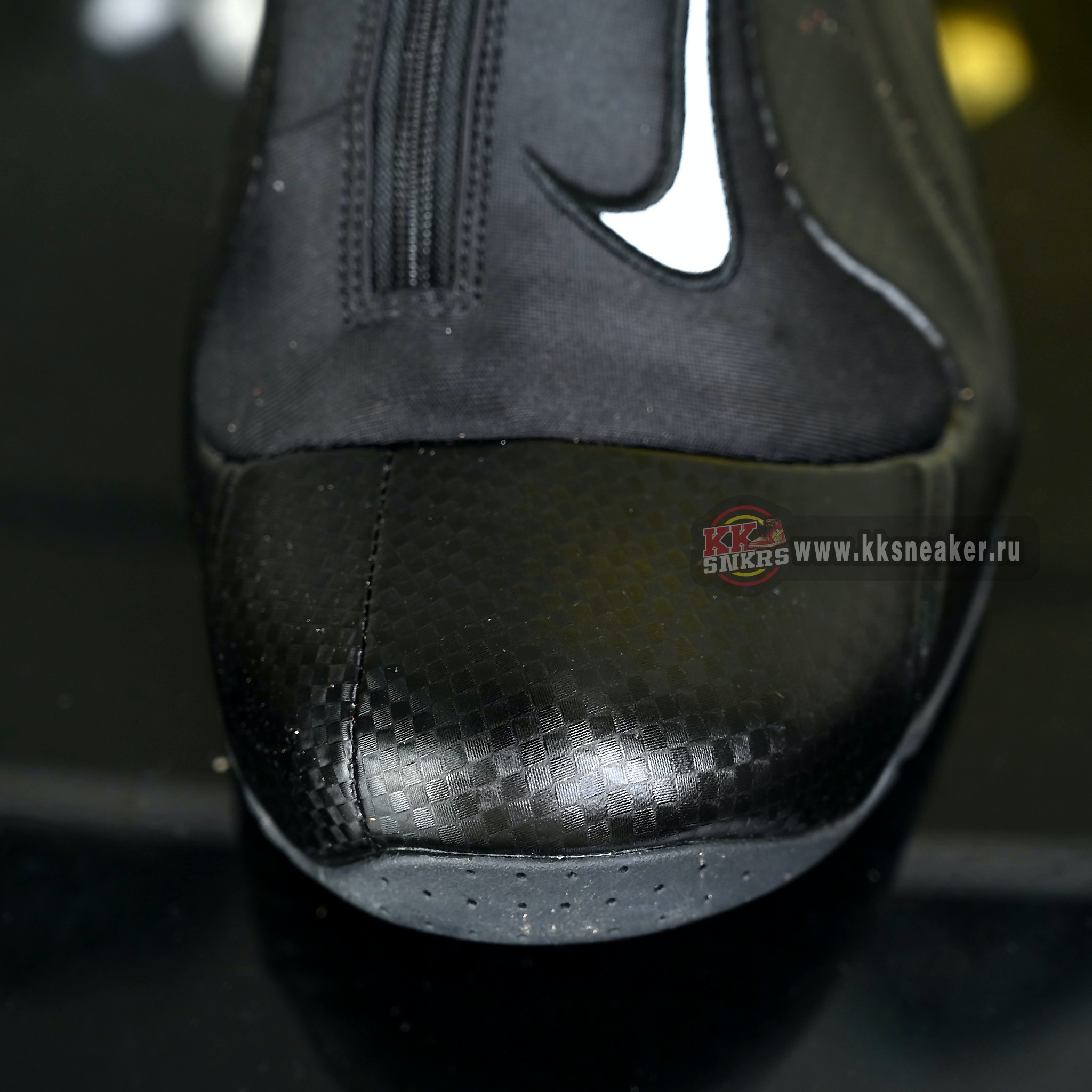 Nike Air Flightposite 2014 “Carbon Fiber Black” 642307-001