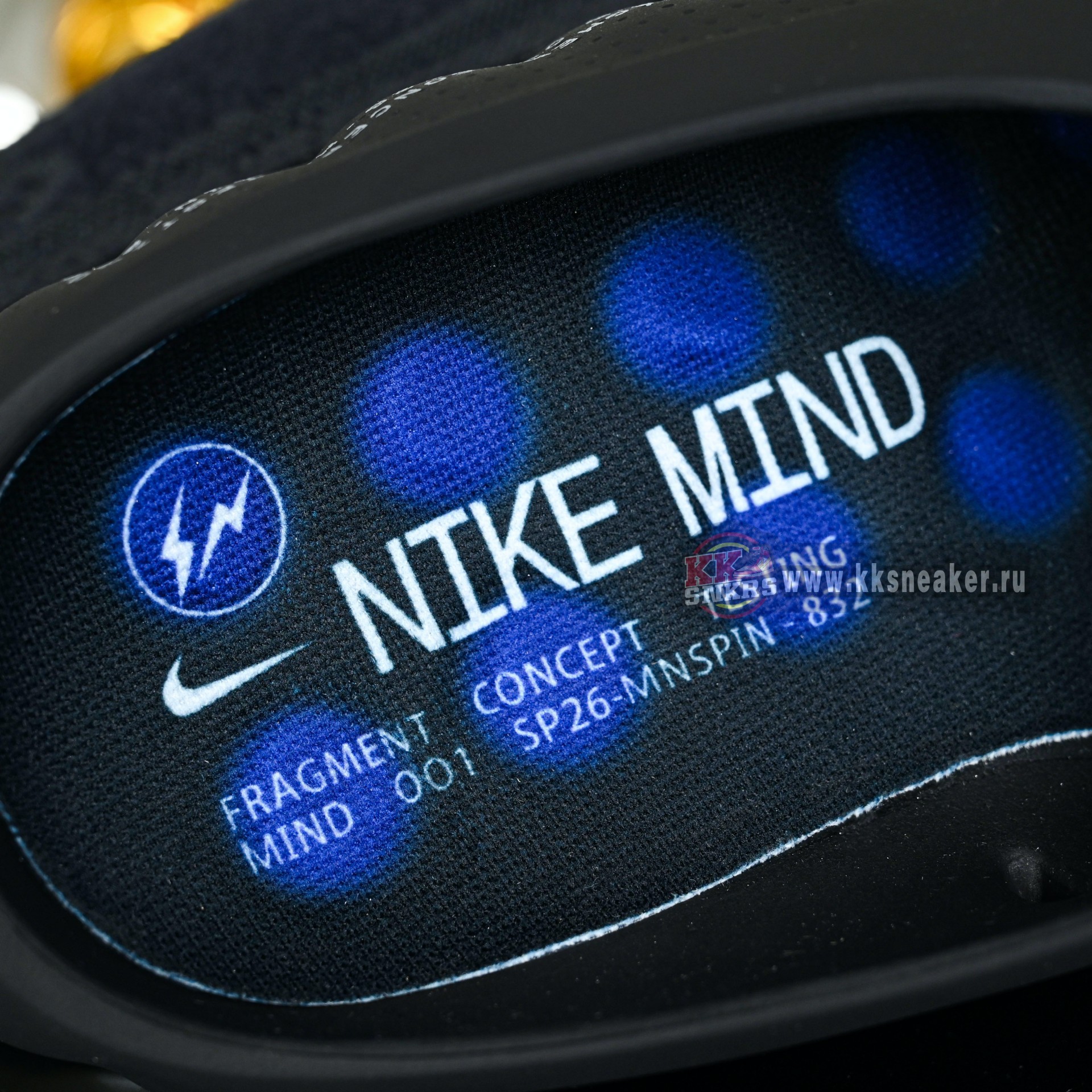 Nike x Fragment Design Mind 001  IQ8502-001