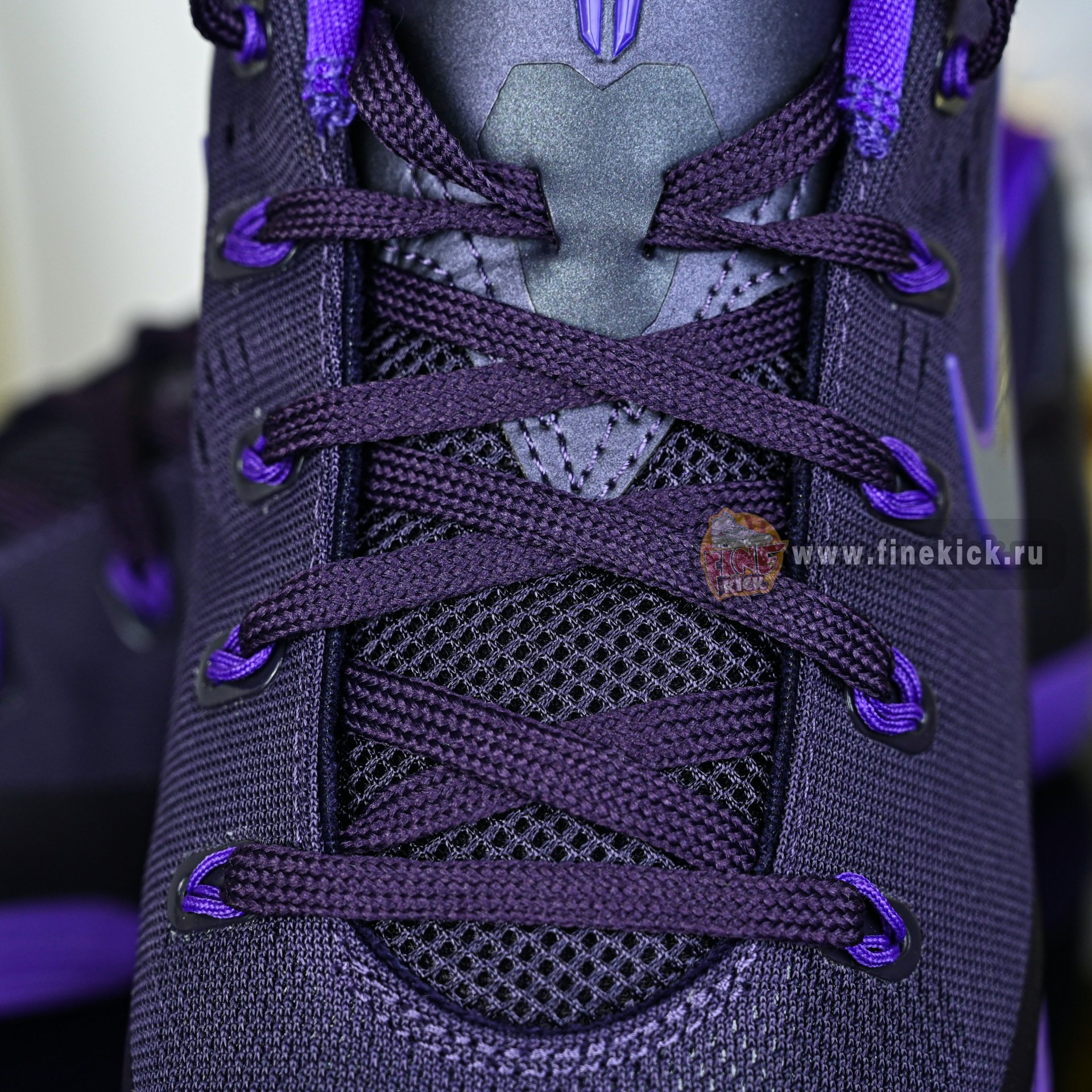 Nike Kobe 9 Elite Low EM Protro