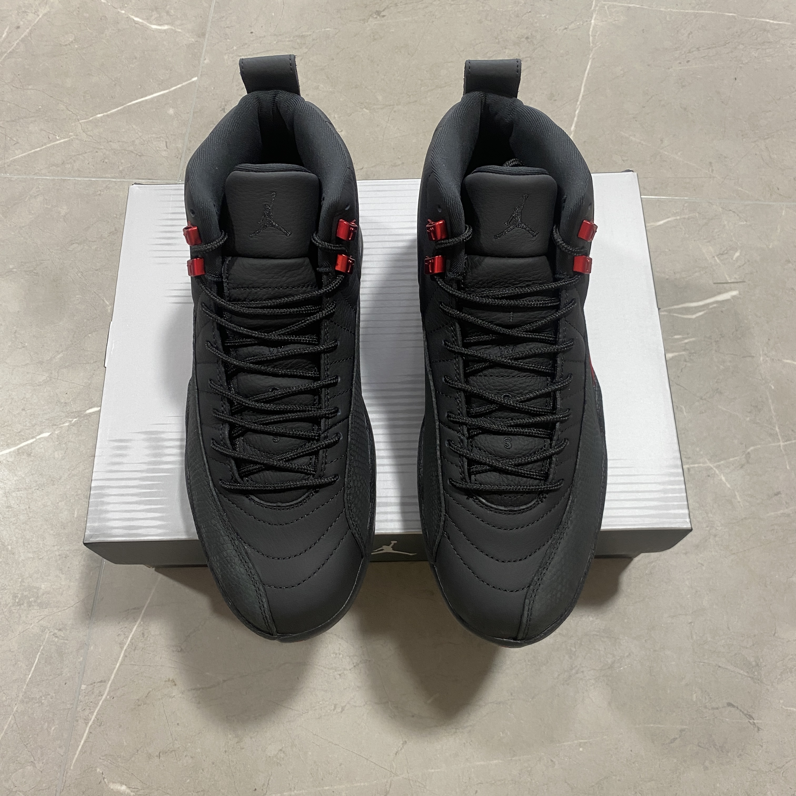 Jordan 12 Retro Bloodline CT8013-003