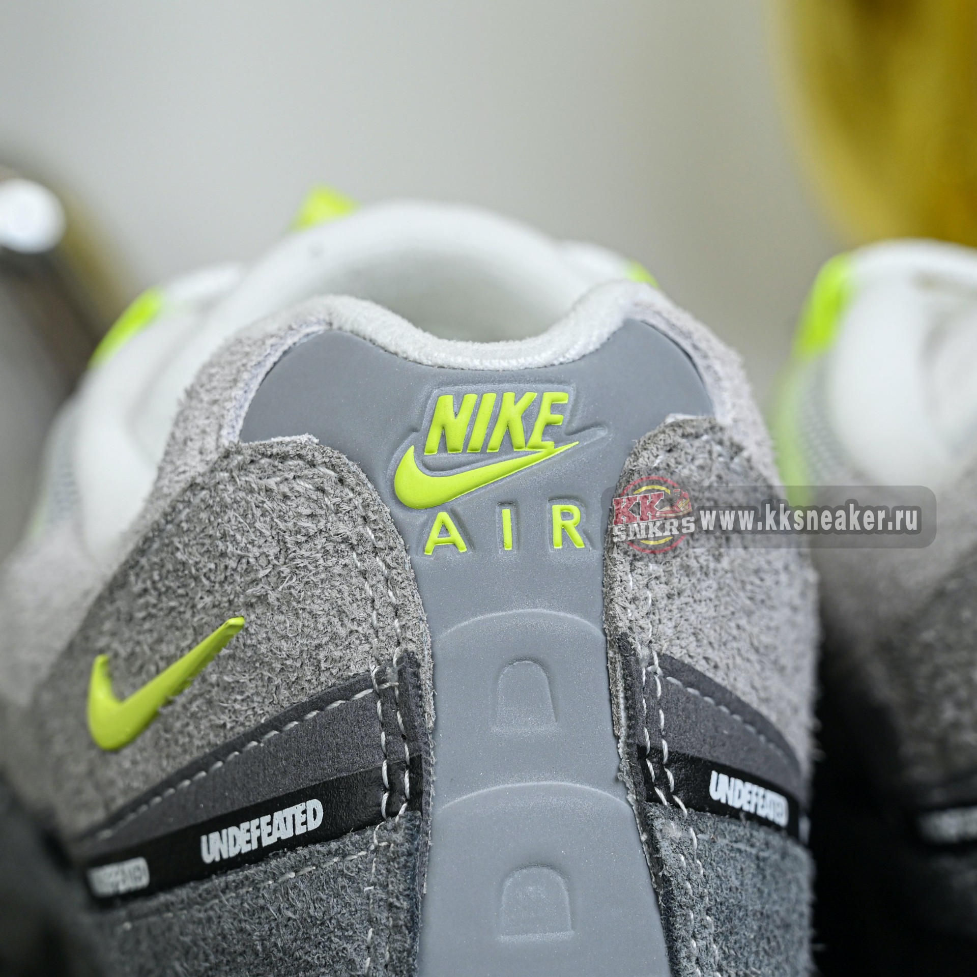 UNDEFEATED x Nike Air Max 95  IB4523-004