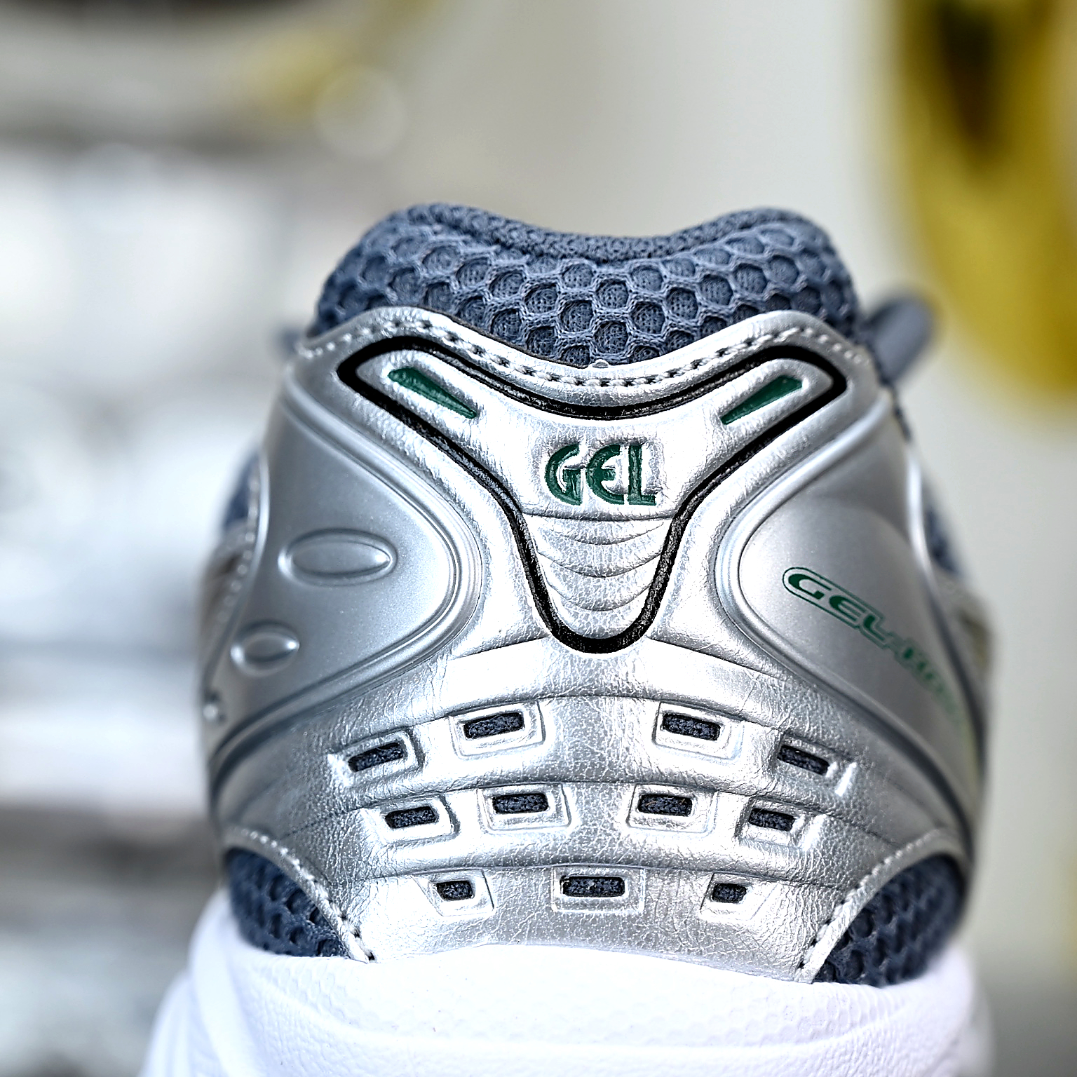 ASICS GEL-Kayano 14  1203A537-020