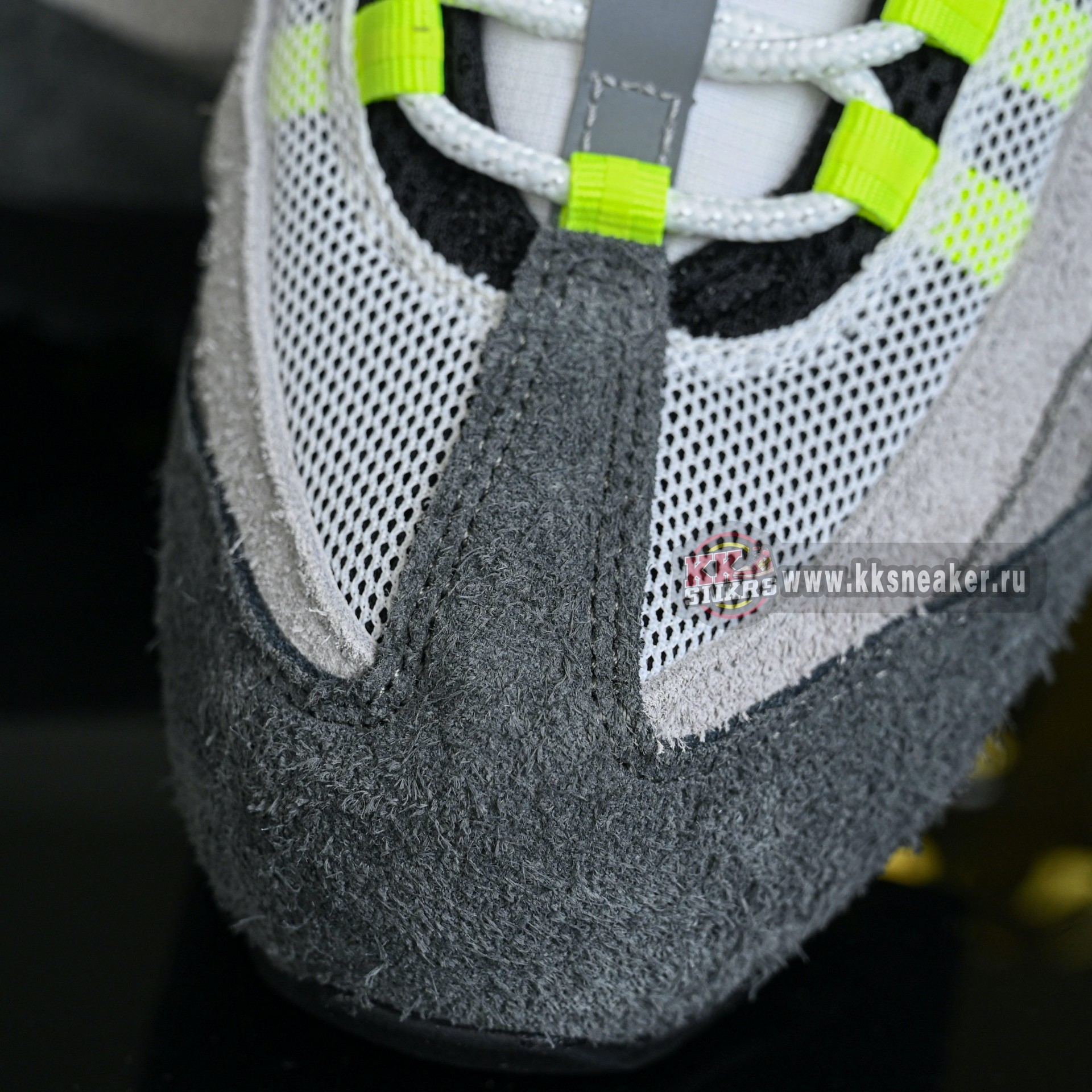 UNDEFEATED x Nike Air Max 95  IB4523-004