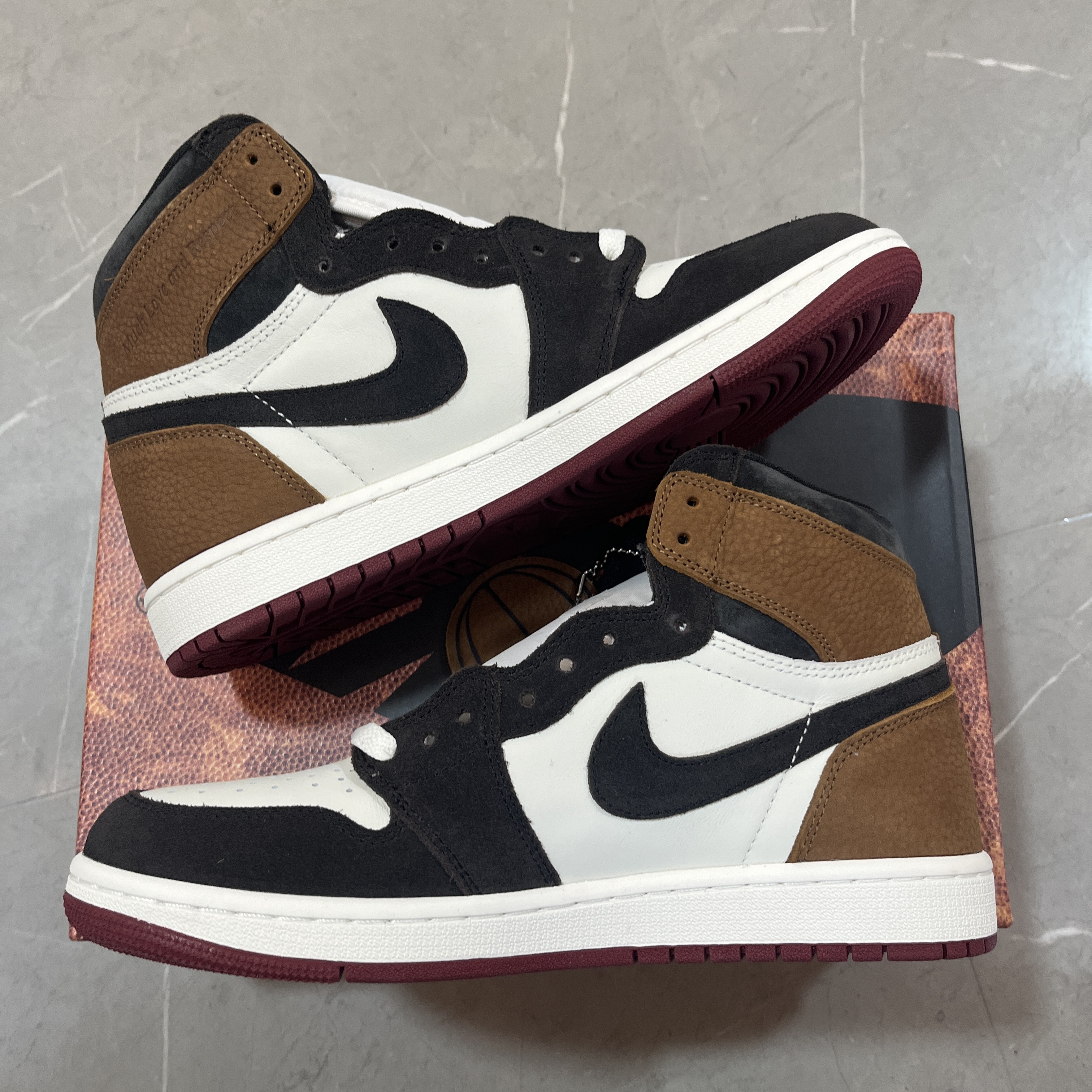 Air Jordan 1 High OG 'Love Letter' FD1437-201