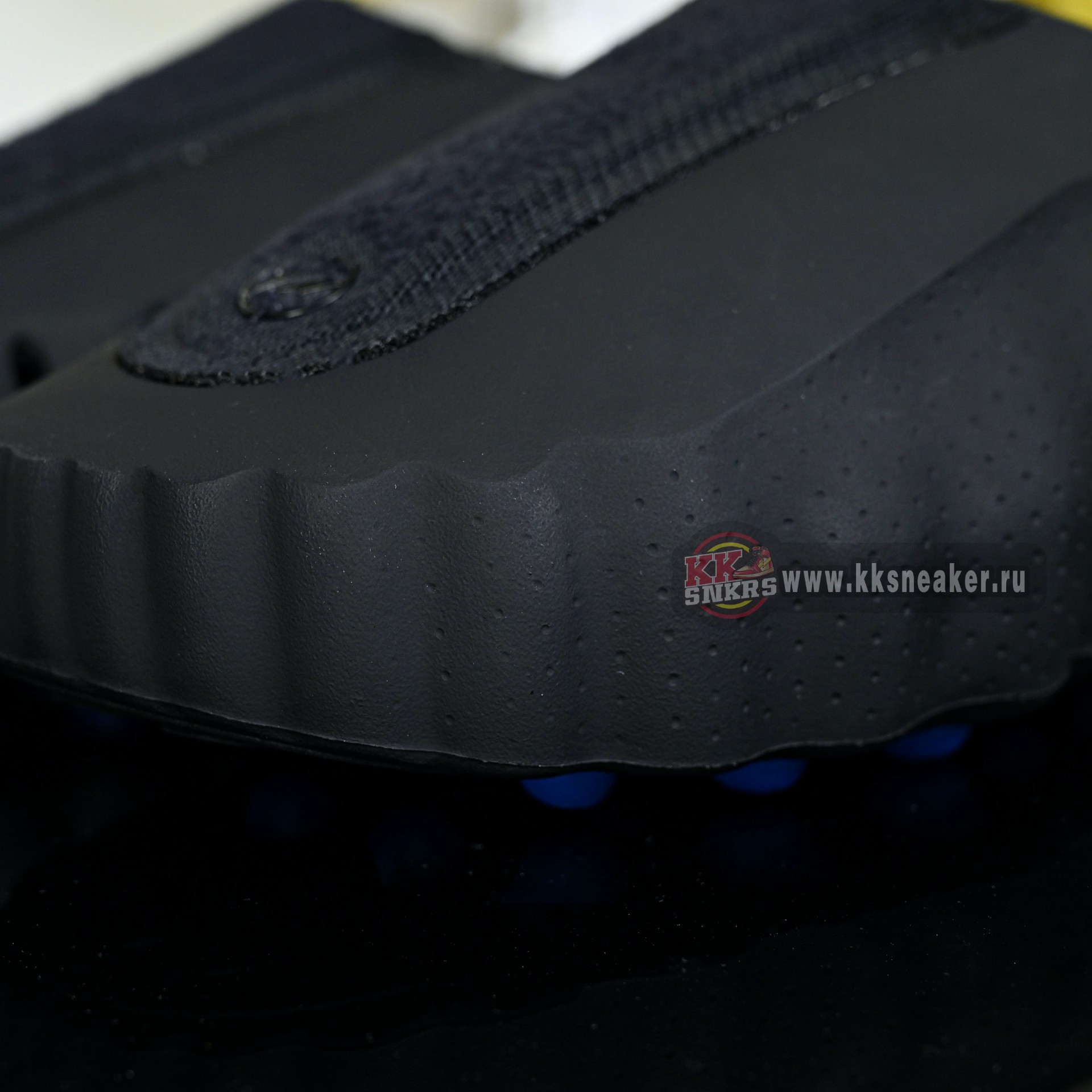 Nike x Fragment Design Mind 001  IQ8502-001