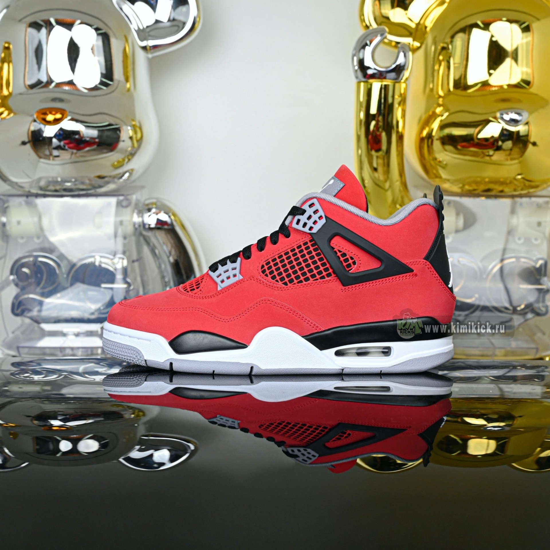 Air Jordan 4 