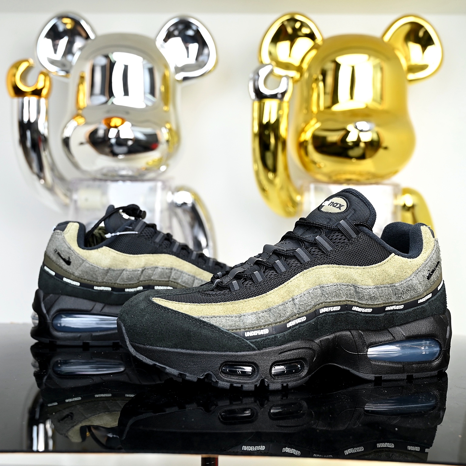 Nike Air Max 95 x Undefeated “Black Olive” IB4523-200