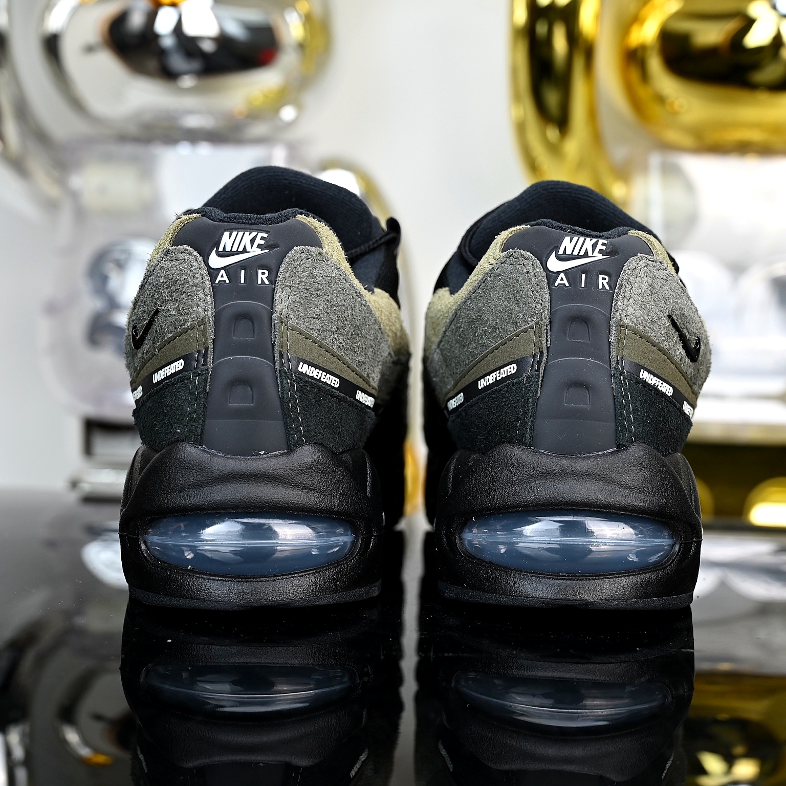 Nike Air Max 95 x Undefeated “Black Olive”