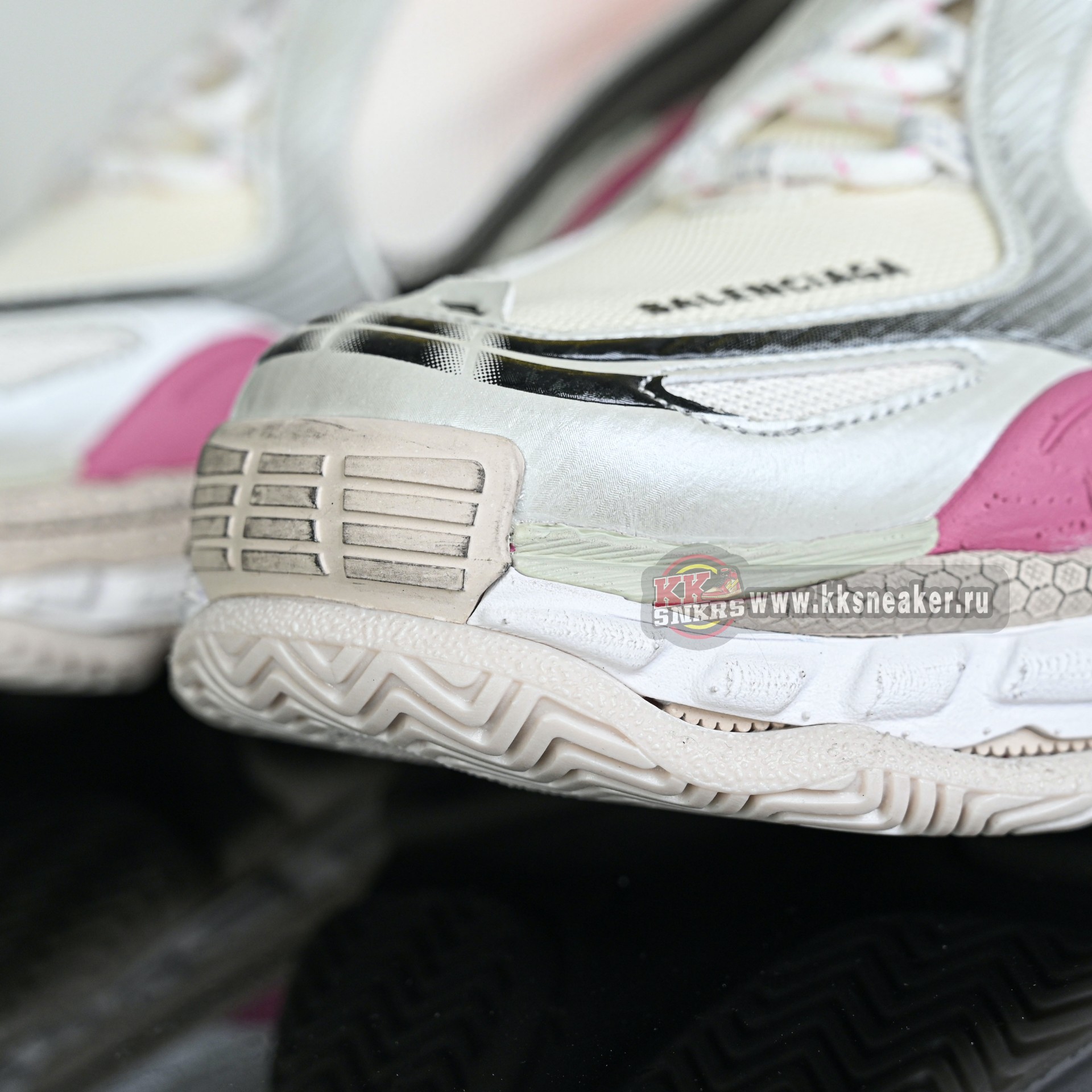 Balenciaga Triple S.2 Gradient