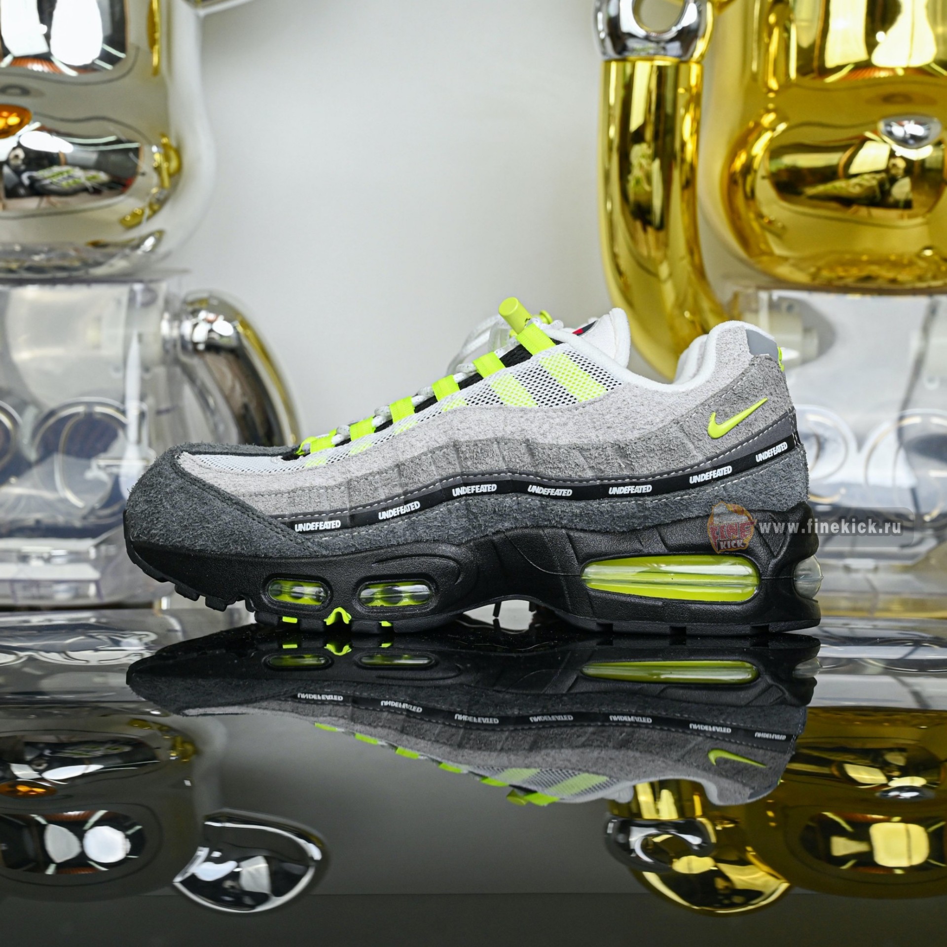 UNDEFEATED x Nike Air Max 95  IB4523-004