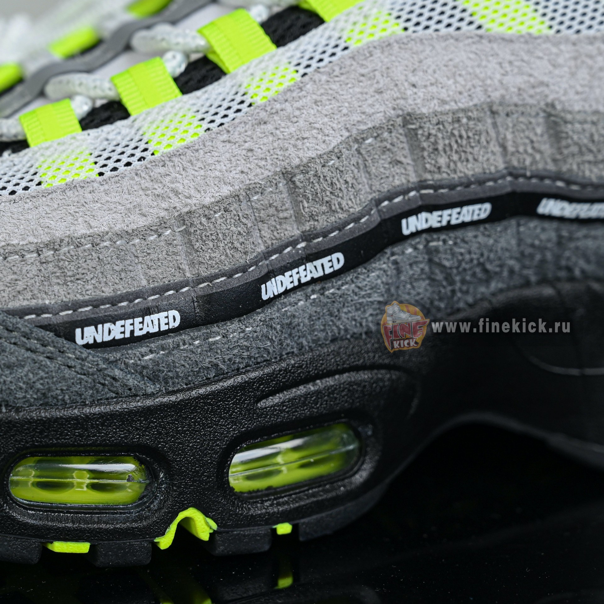 UNDEFEATED x Nike Air Max 95  IB4523-004