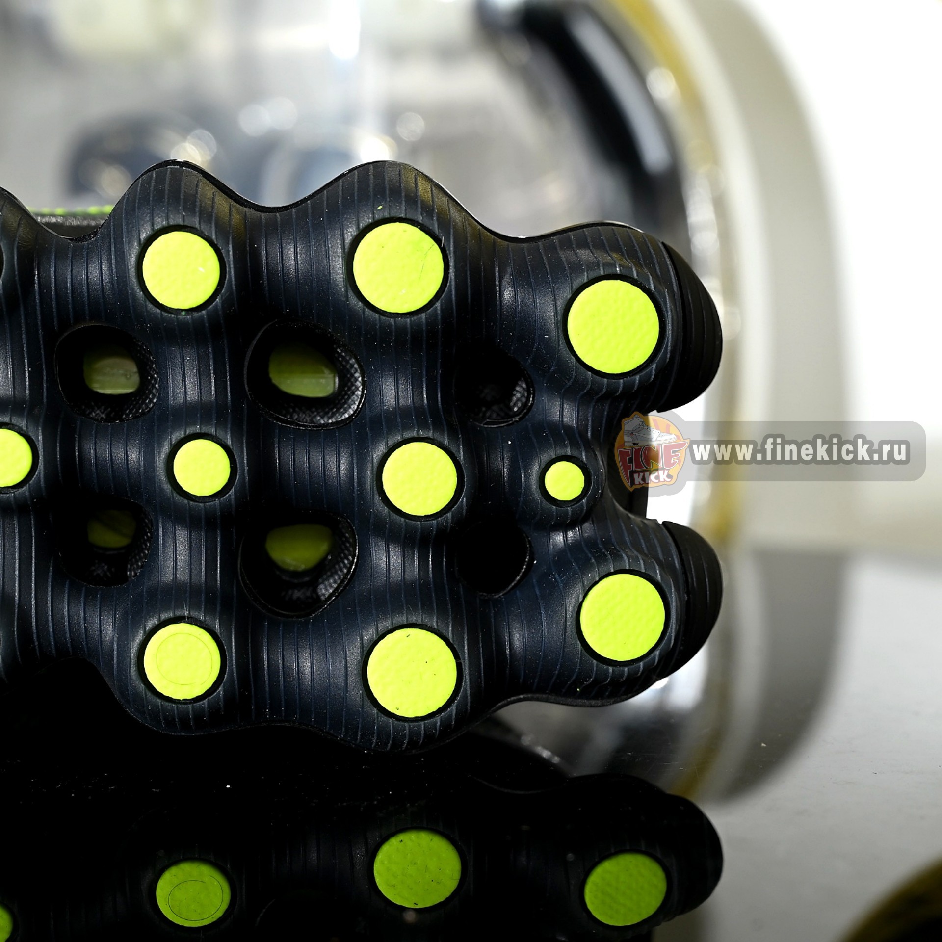 Nike Air Liquid Max “BlackChrome-Green Apple-Volt” IQ7634-001