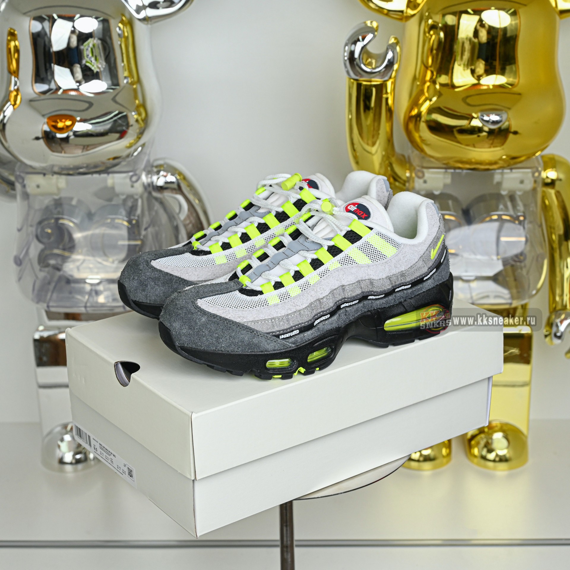 UNDEFEATED x Nike Air Max 95  IB4523-004