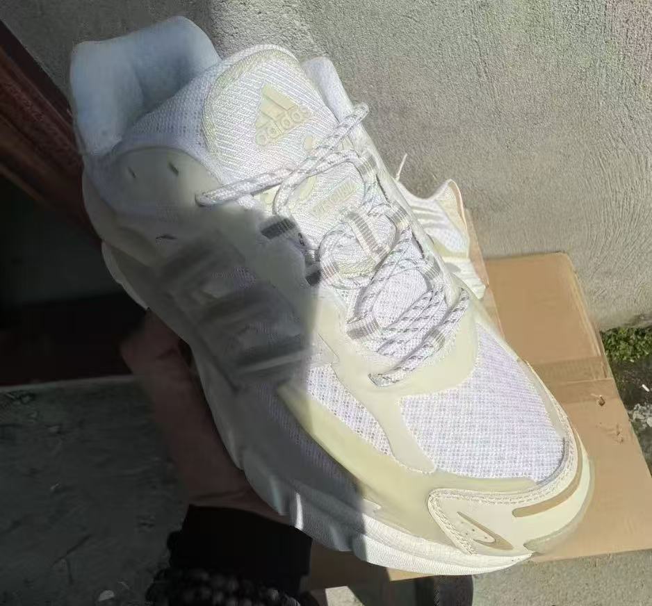 adidas  × VIRGINIA Adistar Jellyfish Triple White