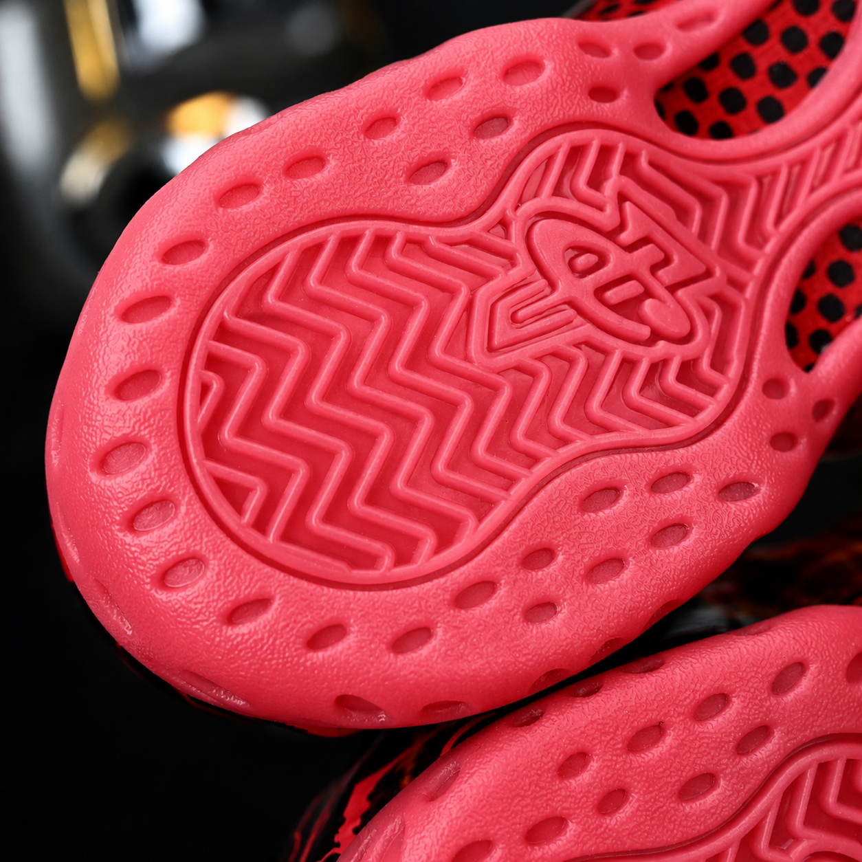 Nike Air Foamposite One Premium x Stranger Things “Mind Flayer”