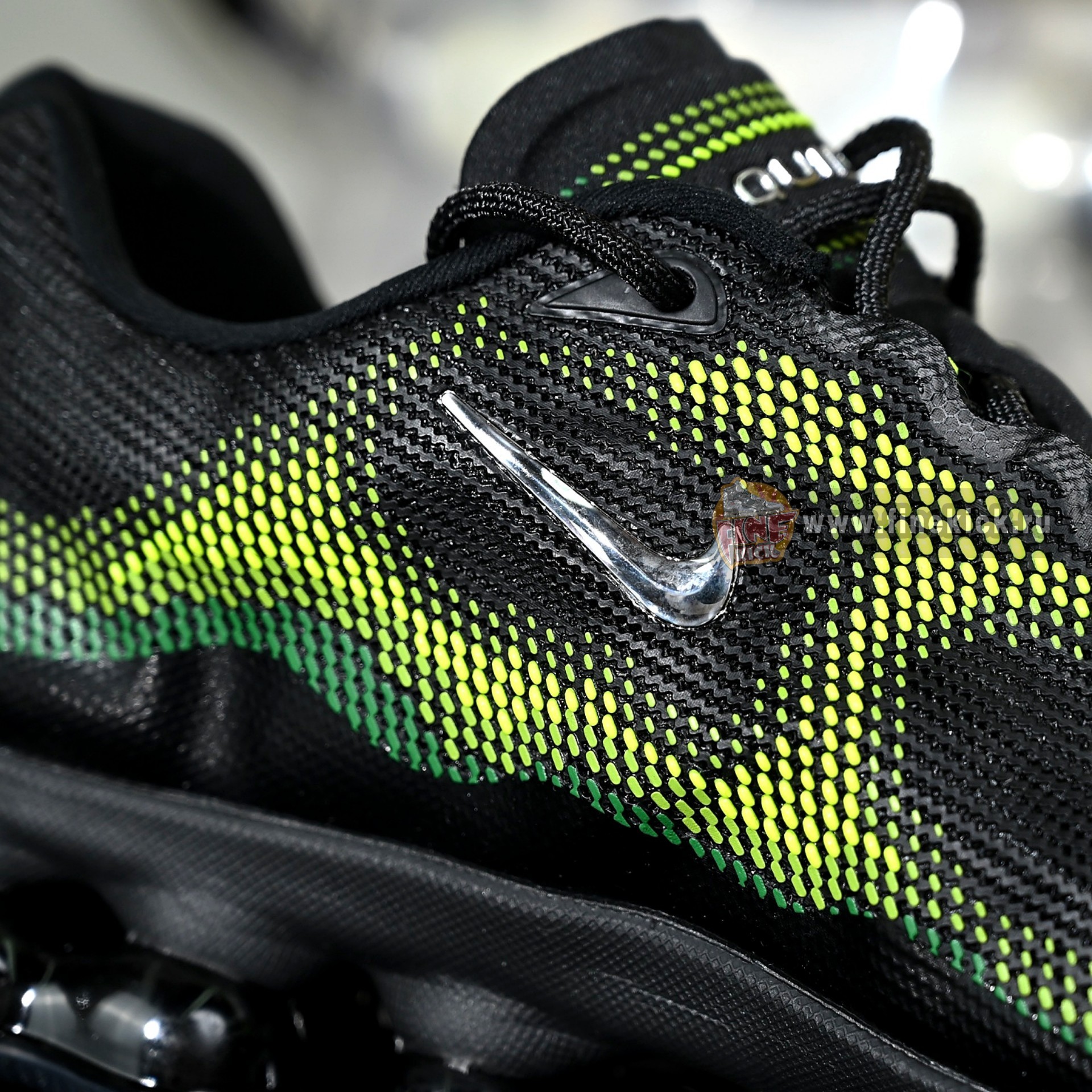 Nike Air Liquid Max “BlackChrome-Green Apple-Volt” IQ7634-001