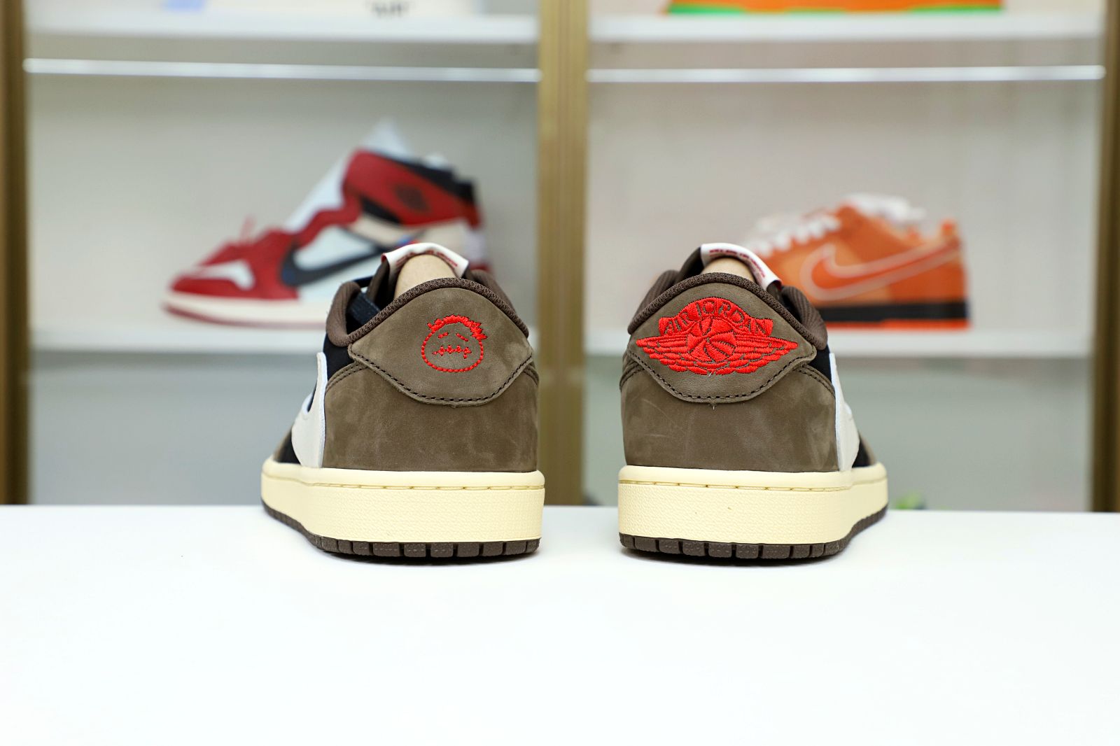 Travis Scott x Air Jordan 1mLow OG TS SP