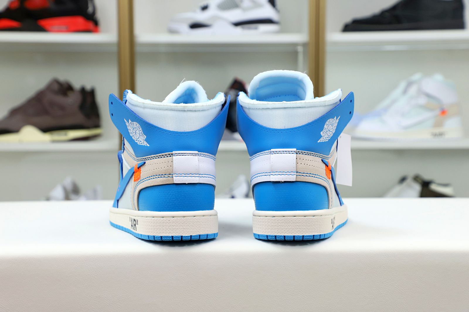 OFF-WHITE X AIR JORDAN 1 RETRO HIGH OG 'UNC'