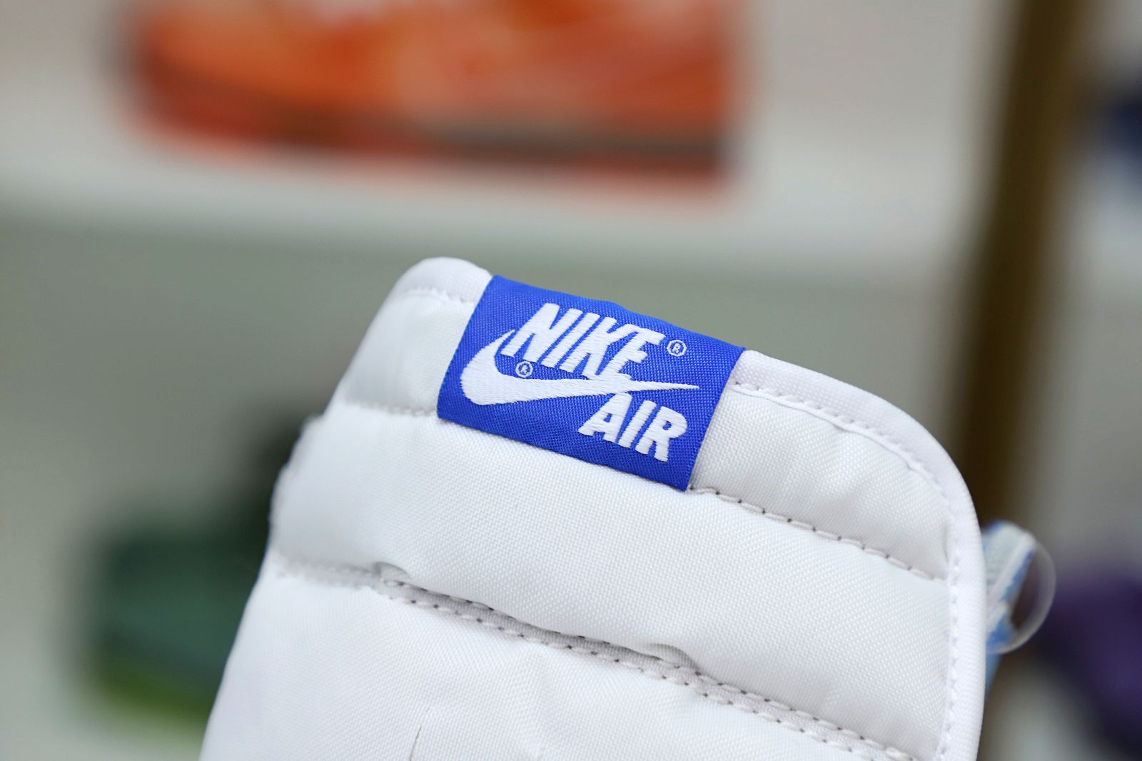 AIR JORDAN 1 RETRO HIGH OG 'HYPER ROYAL'
