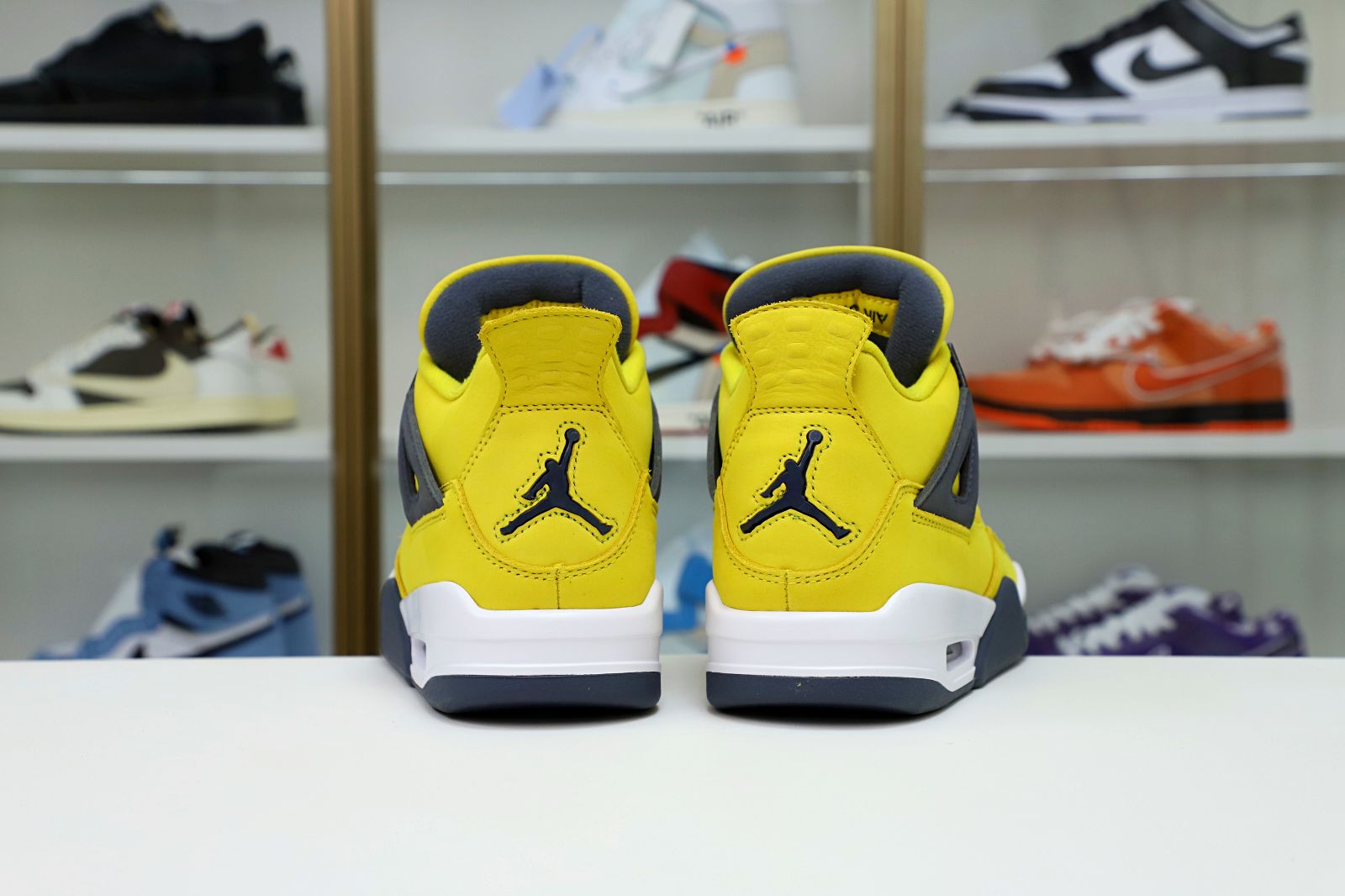AIR Air JORDAN 4 RETRO 'LIGHTNING' 2021
