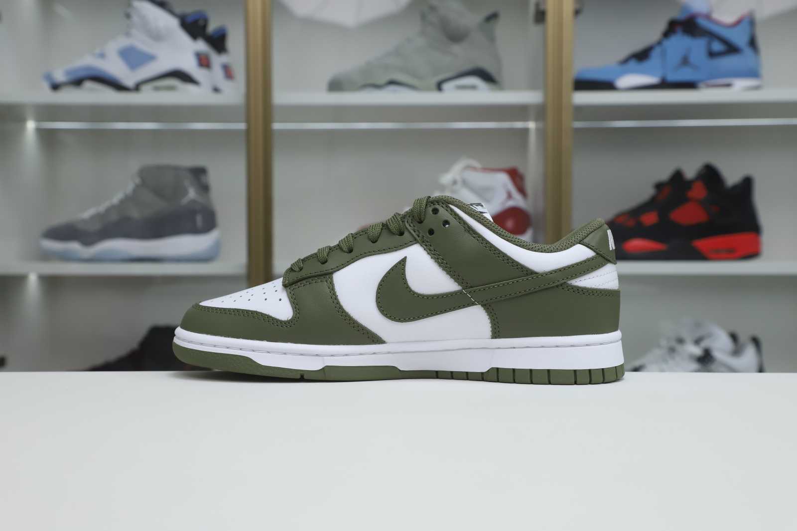 Nike Dunk Low